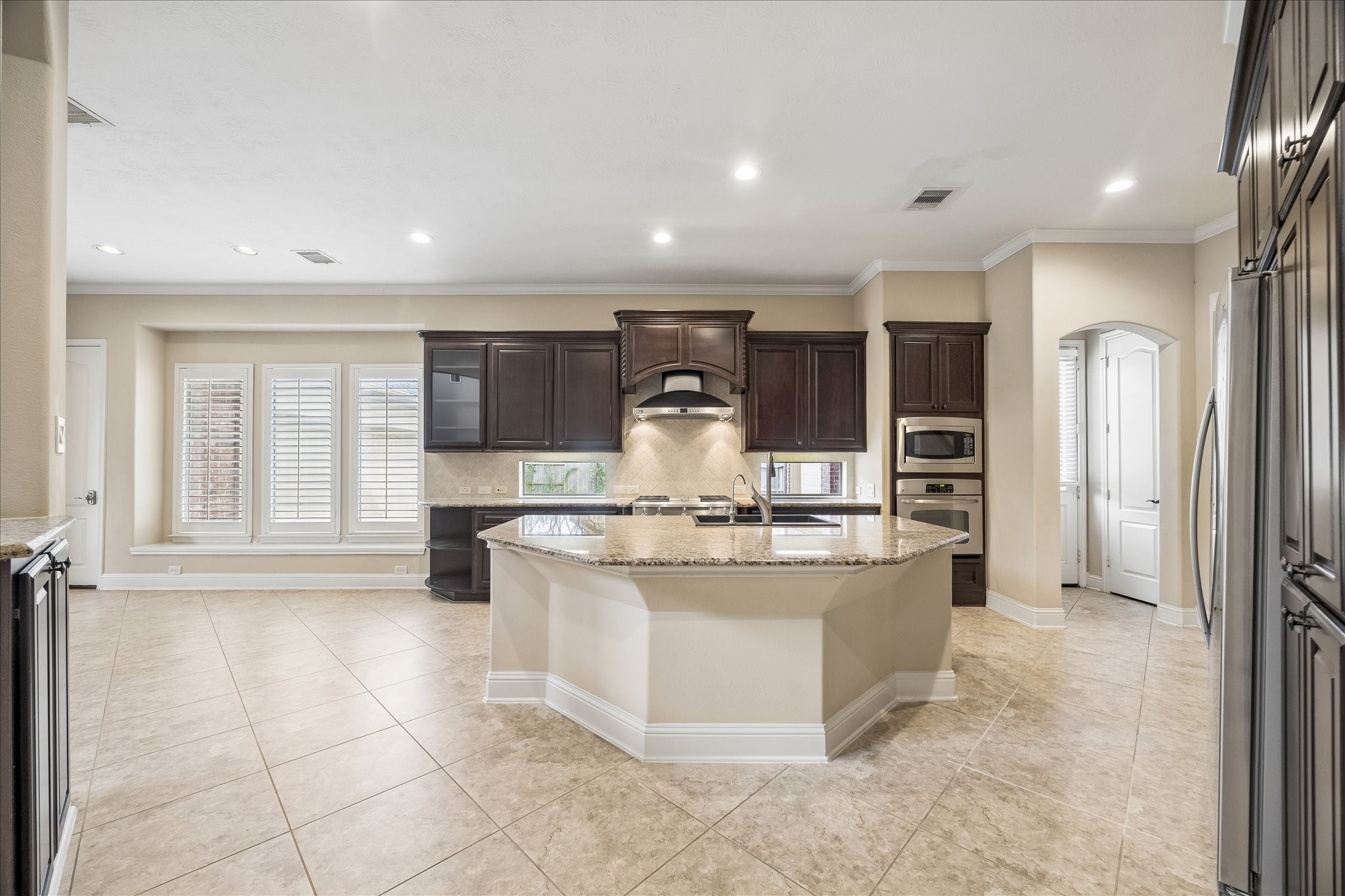 4506 Beacon View Court Property Photo 21