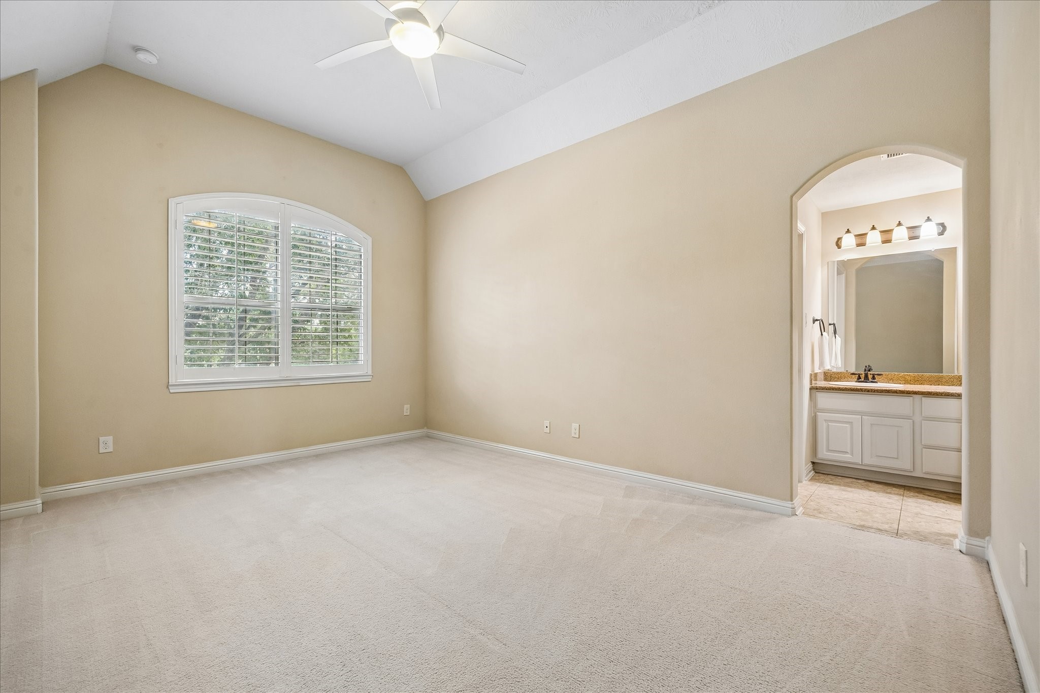 4506 Beacon View Court Property Photo 32