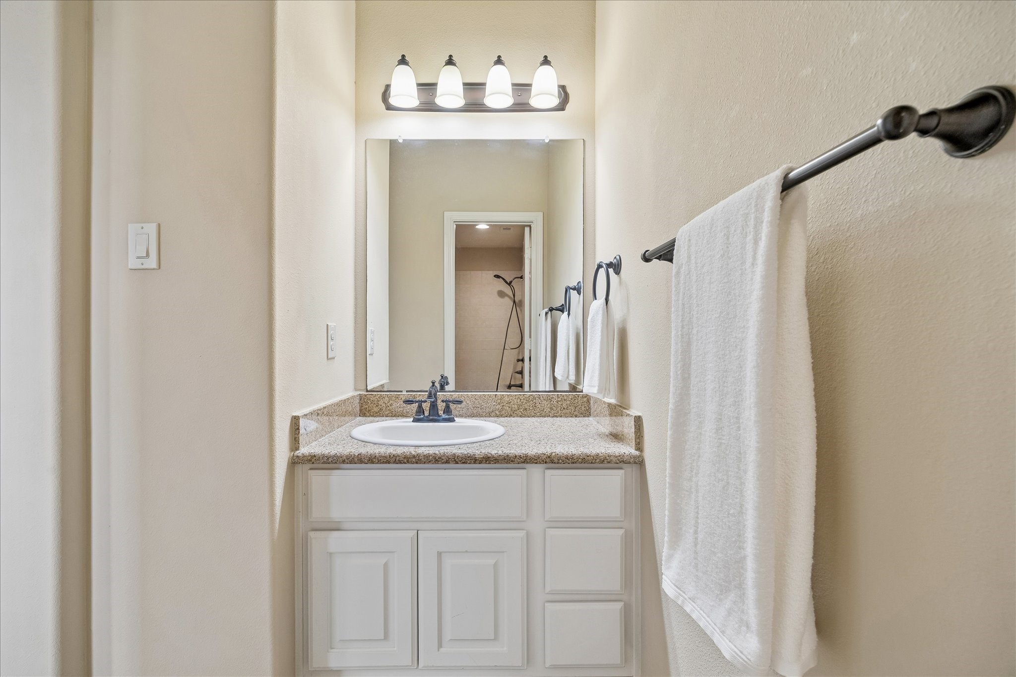 4506 Beacon View Court Property Photo 35