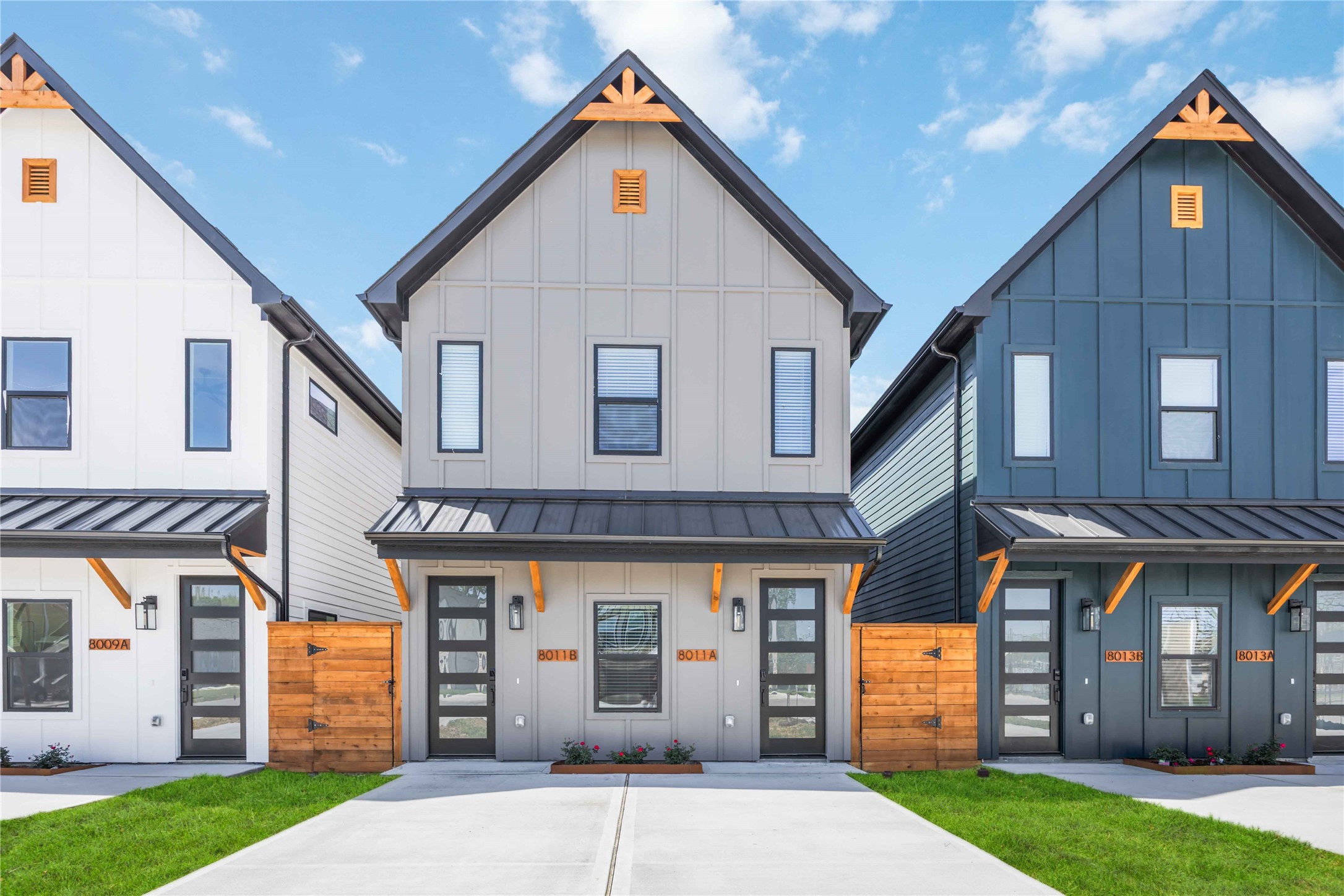 7911 Cora Street A-d Property Photo 3