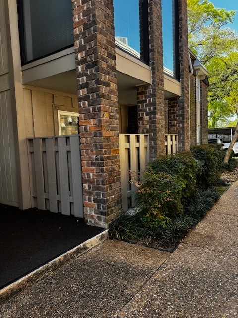 7555 Katy Freeway 55 Property Photo
