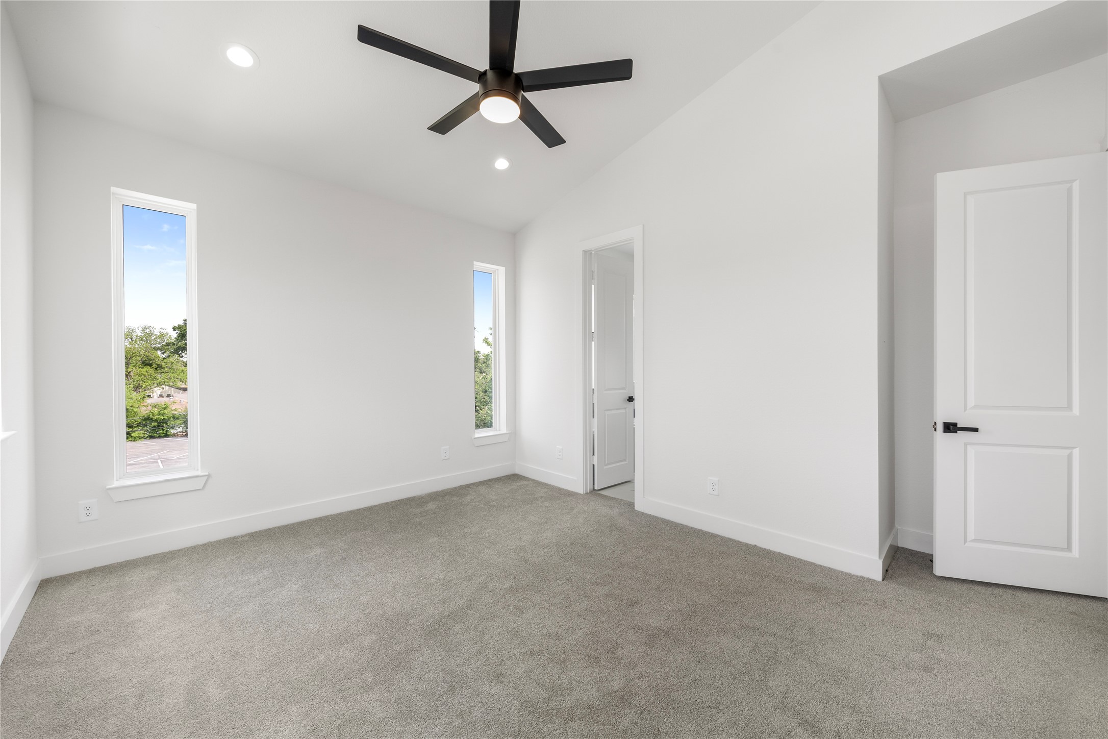 947 Green Meadow Street D Property Photo 10