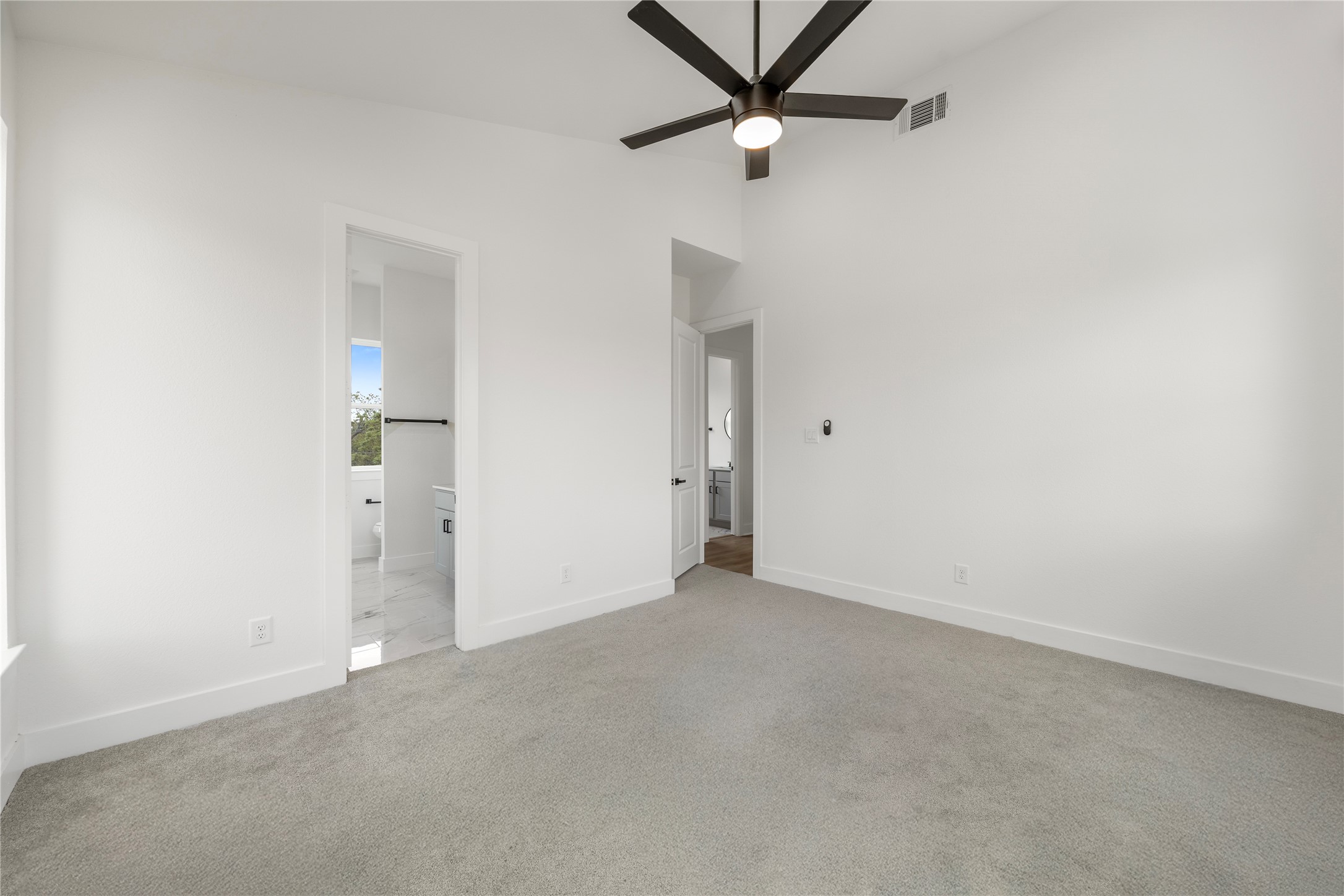 947 Green Meadow Street D Property Photo 11