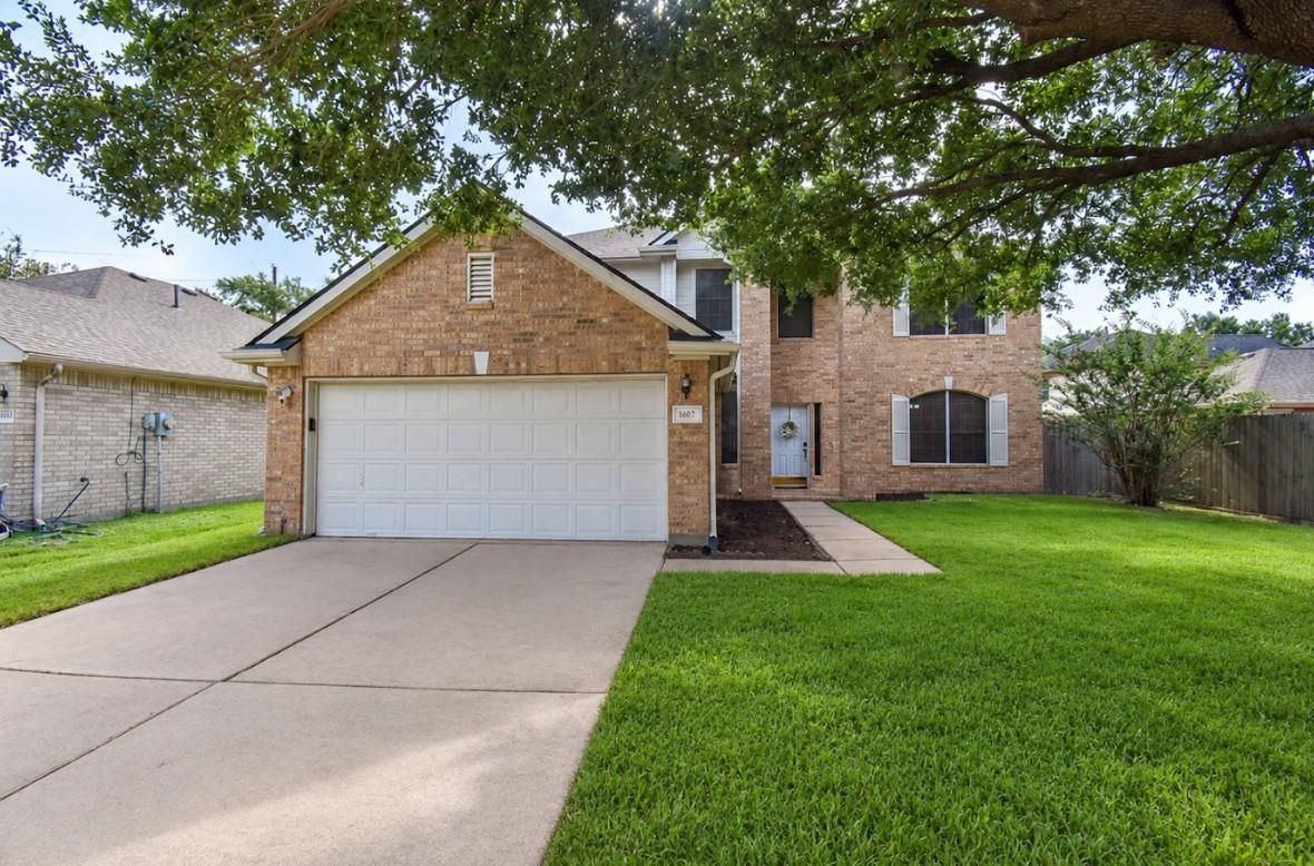 1607 Rustic Hollow Lane Property Photo 4