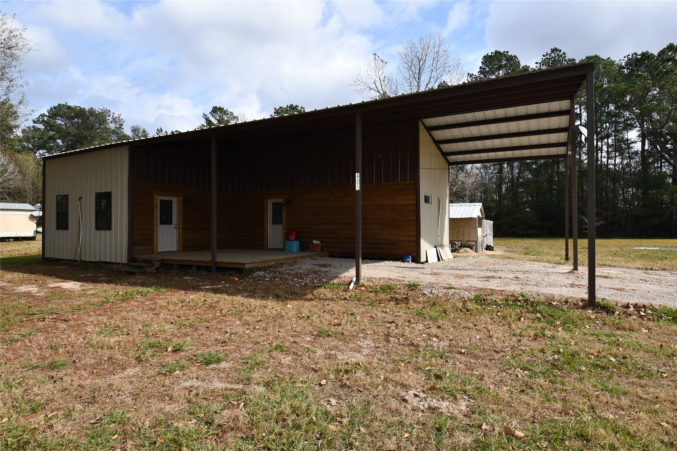 405 County Road 2296 Property Photo 7