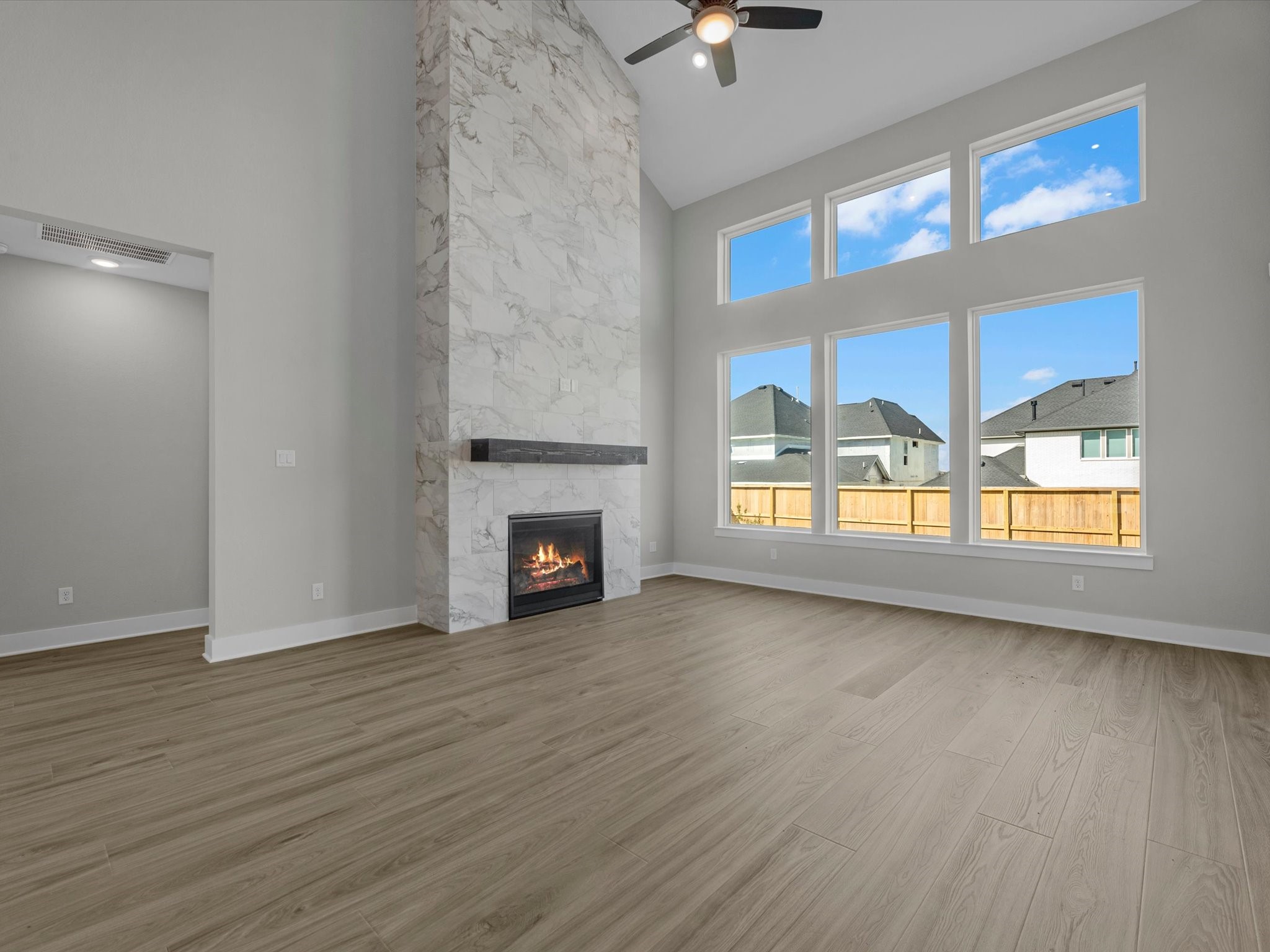 8034 Sunny Ridge Drive Property Photo 7