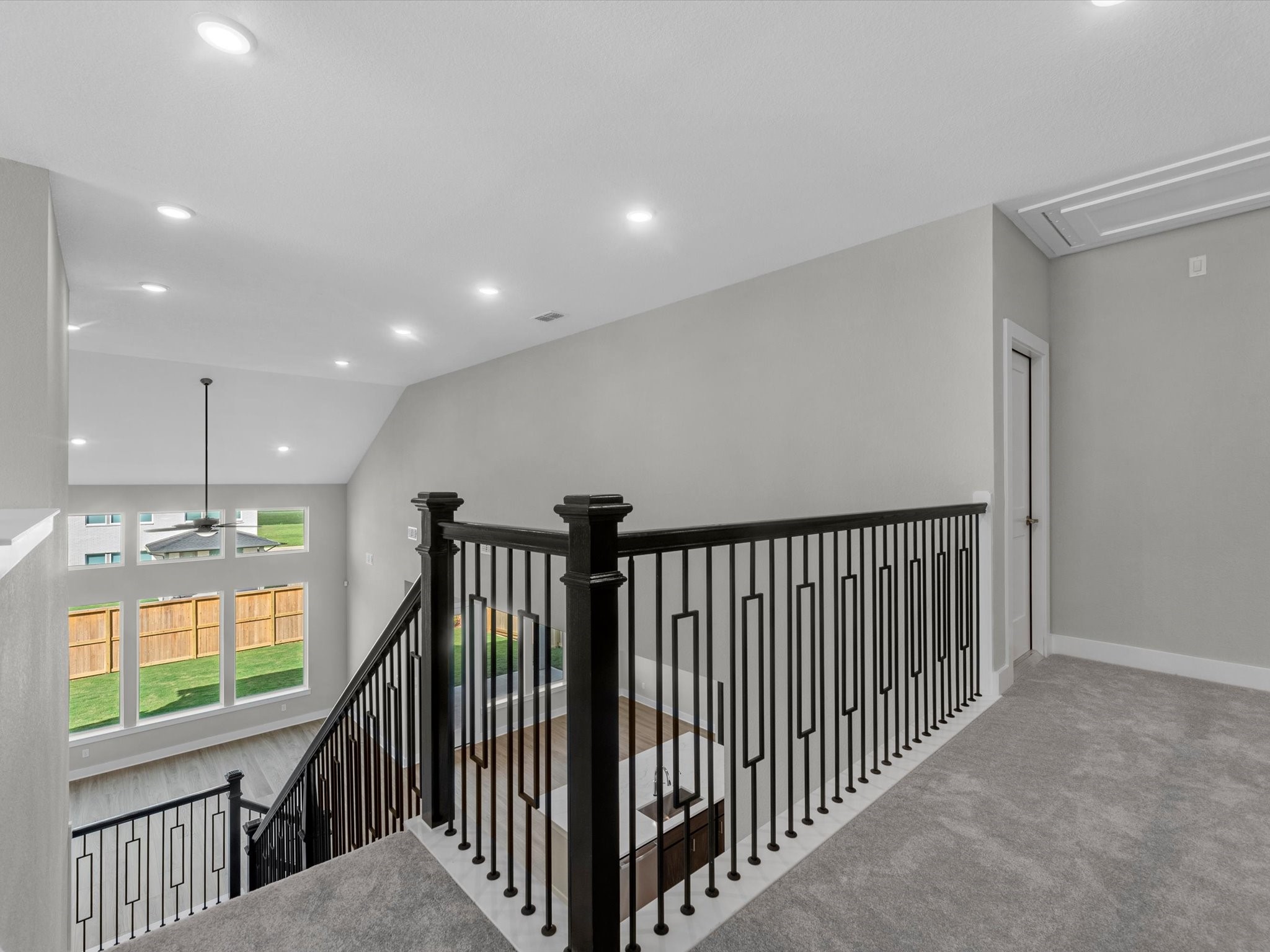 8034 Sunny Ridge Drive Property Photo 15