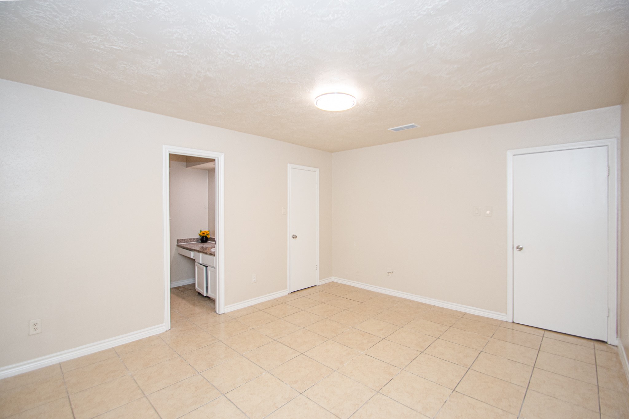 6710 Stiller Drive Property Photo 7
