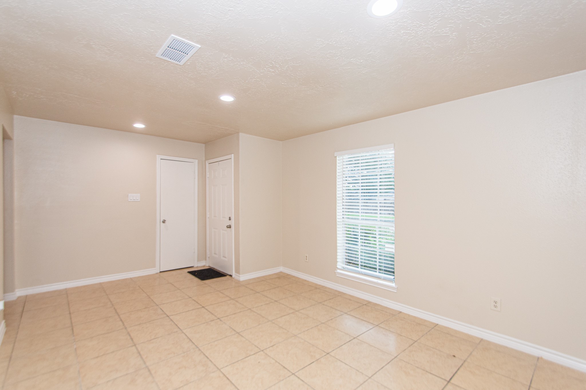 6710 Stiller Drive Property Photo 14