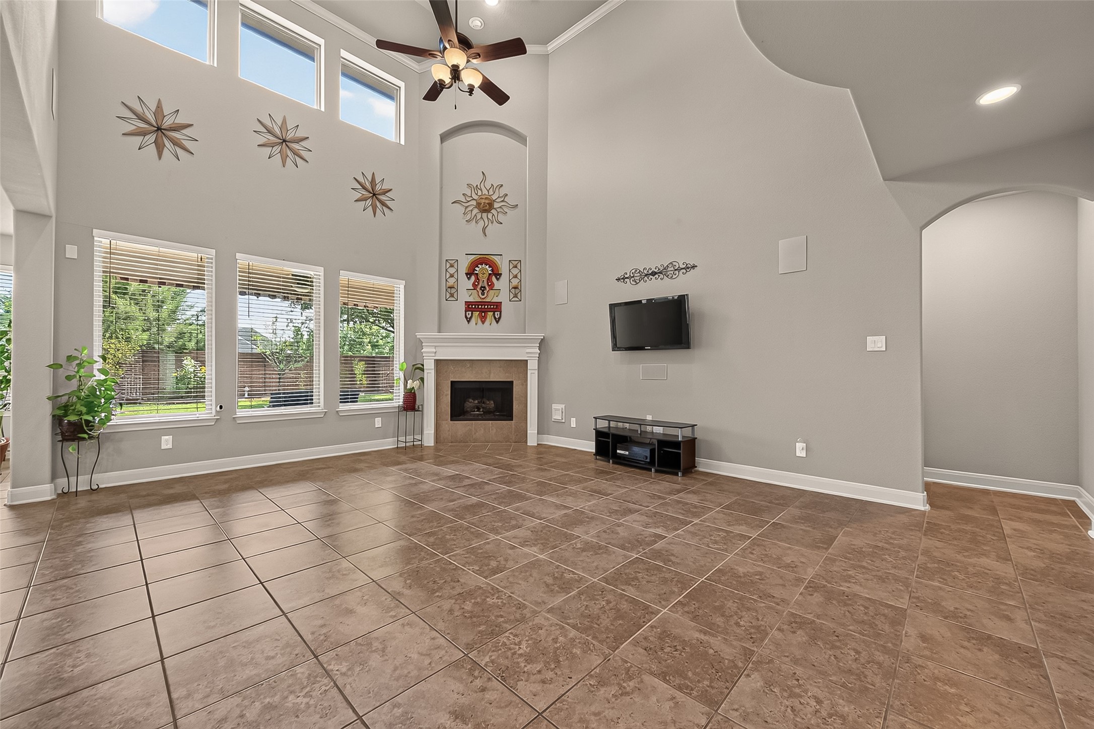 17619 Murrayfield Court Property Photo 7