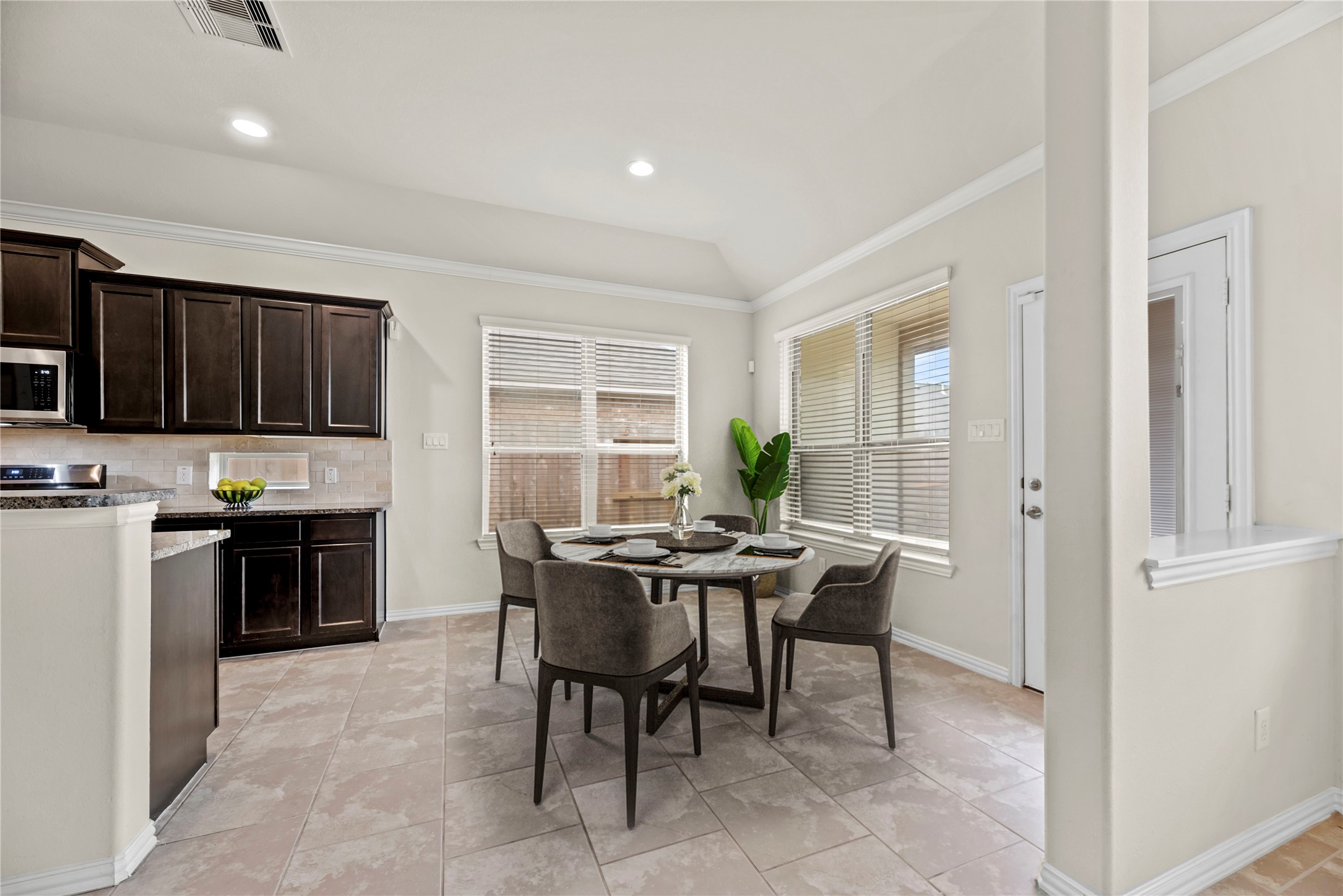 5205 Rainy Garden Court Property Photo 10