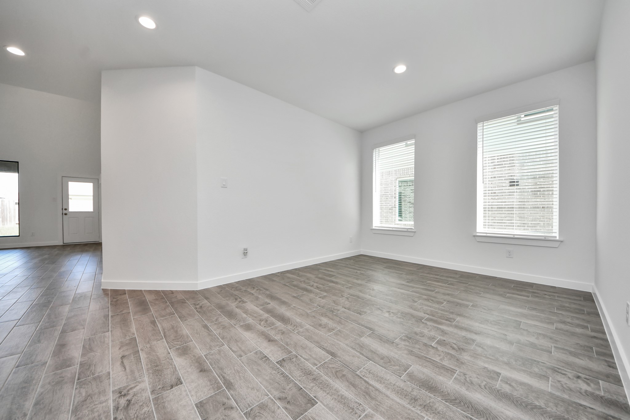 11810 Royal Willow Lane Property Photo 10