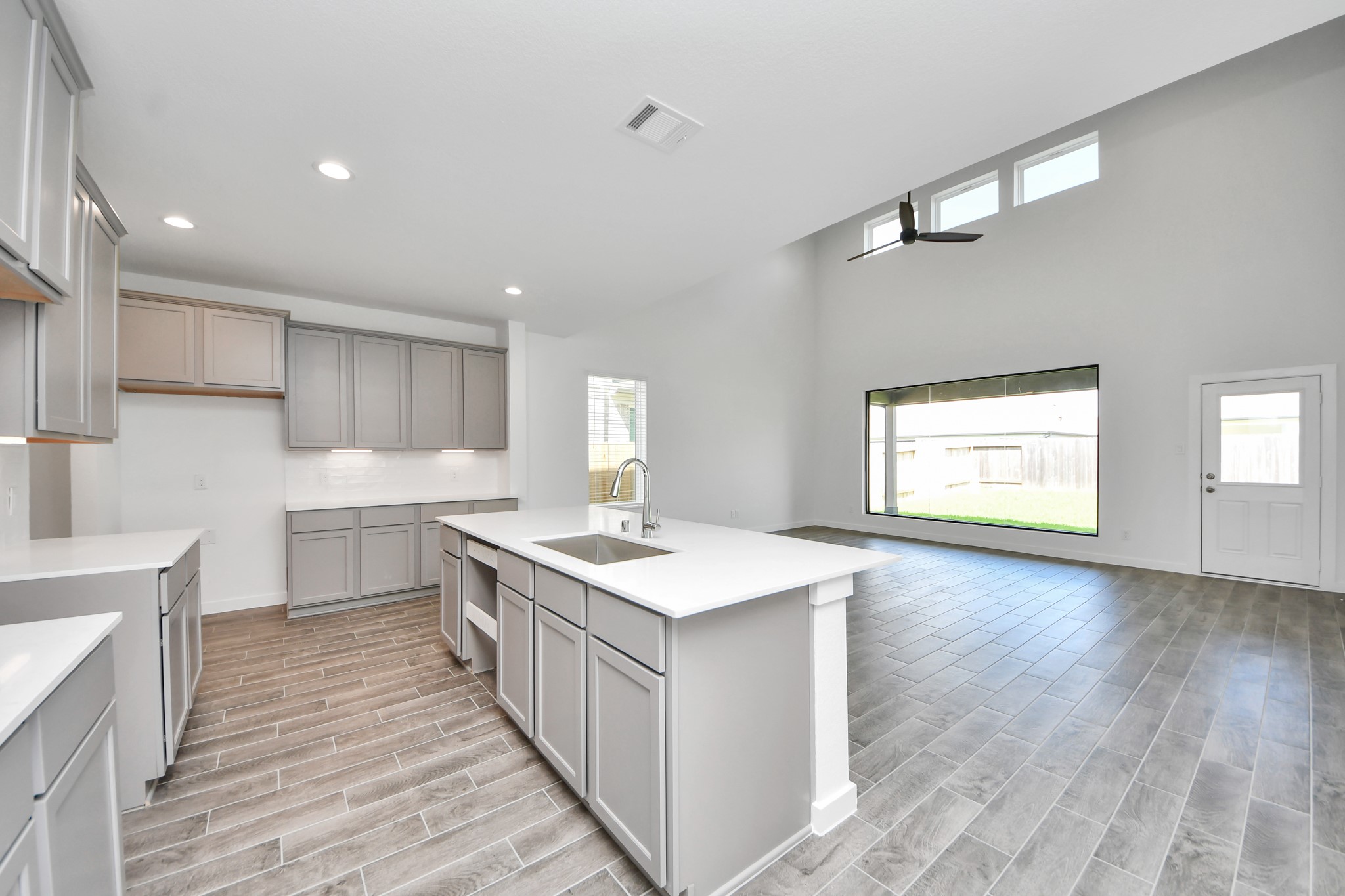 11810 Royal Willow Lane Property Photo 15