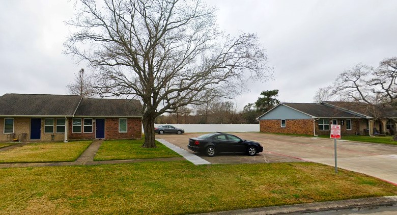 3301 Royal St Property Photo 4