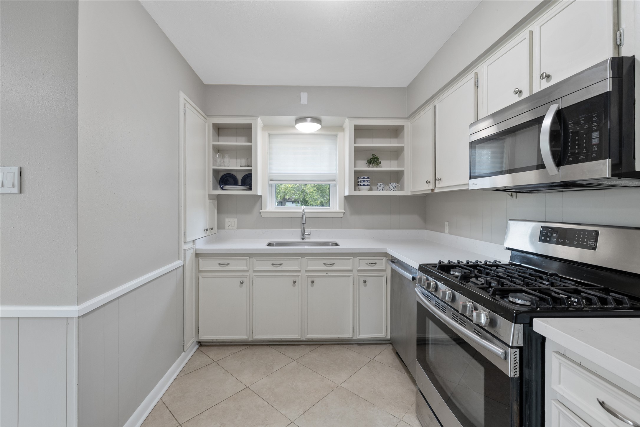 3822 Avenue P Property Photo 11