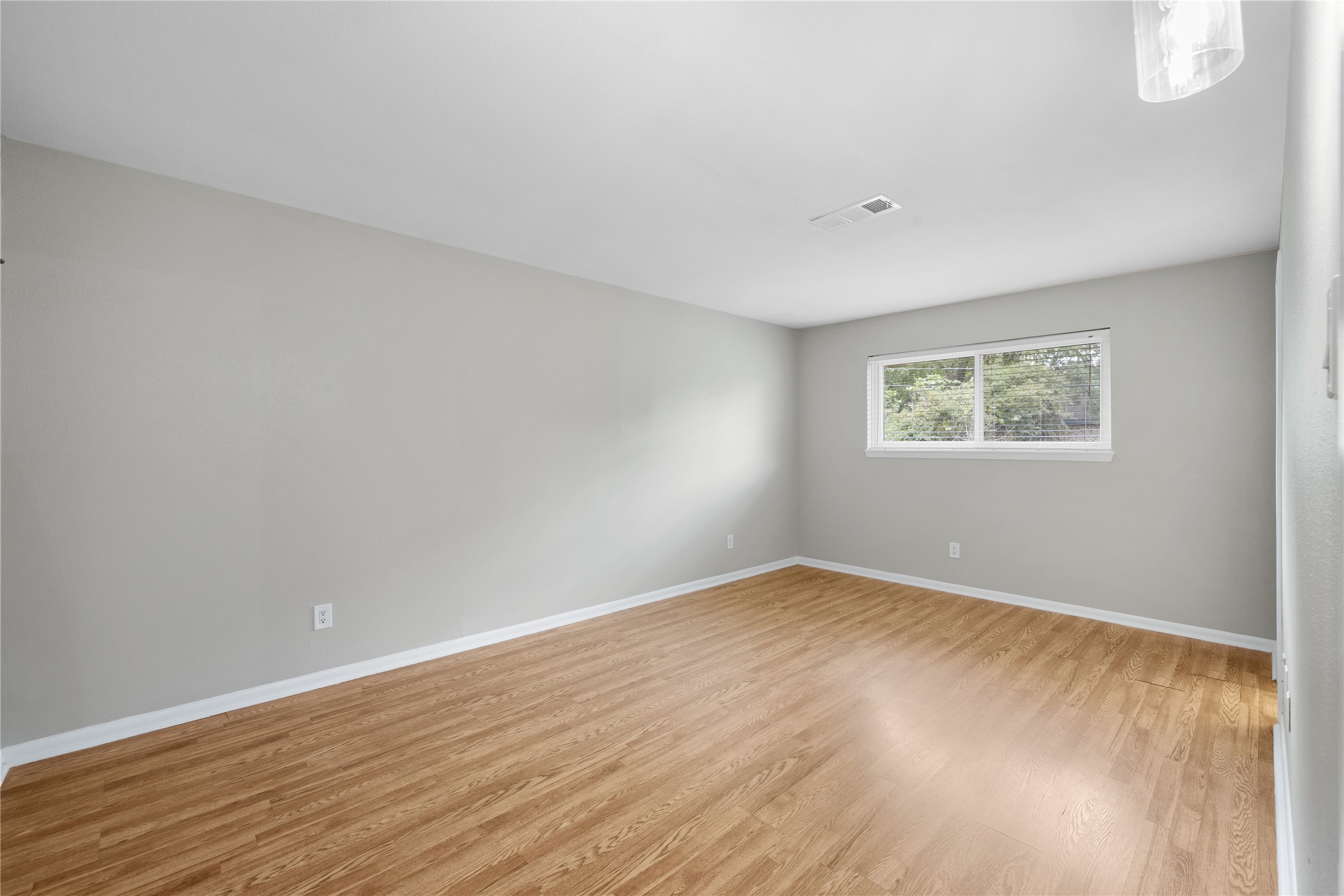 3822 Avenue P Property Photo 14