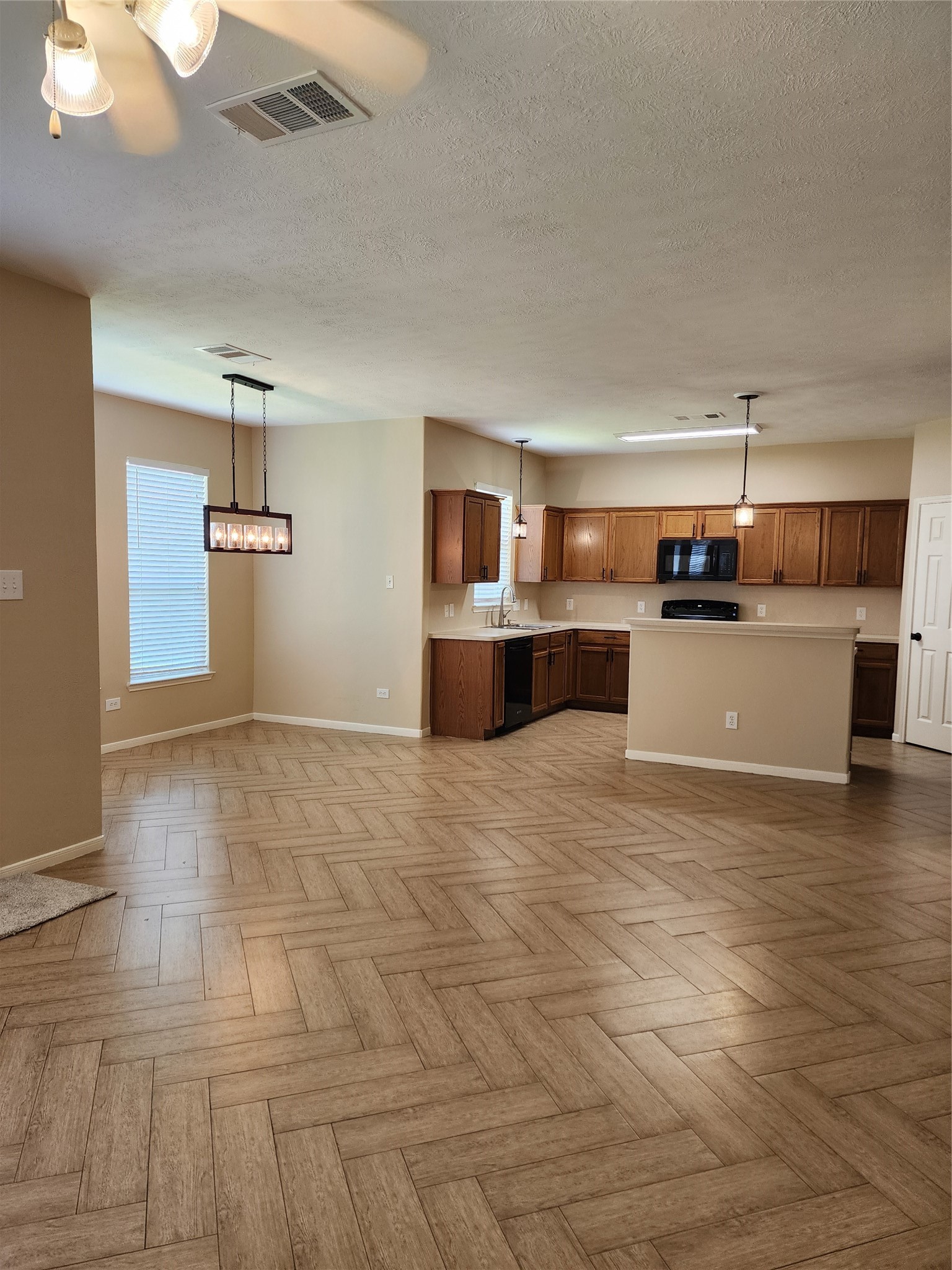 8006 Indian Desert Drive Property Photo 4
