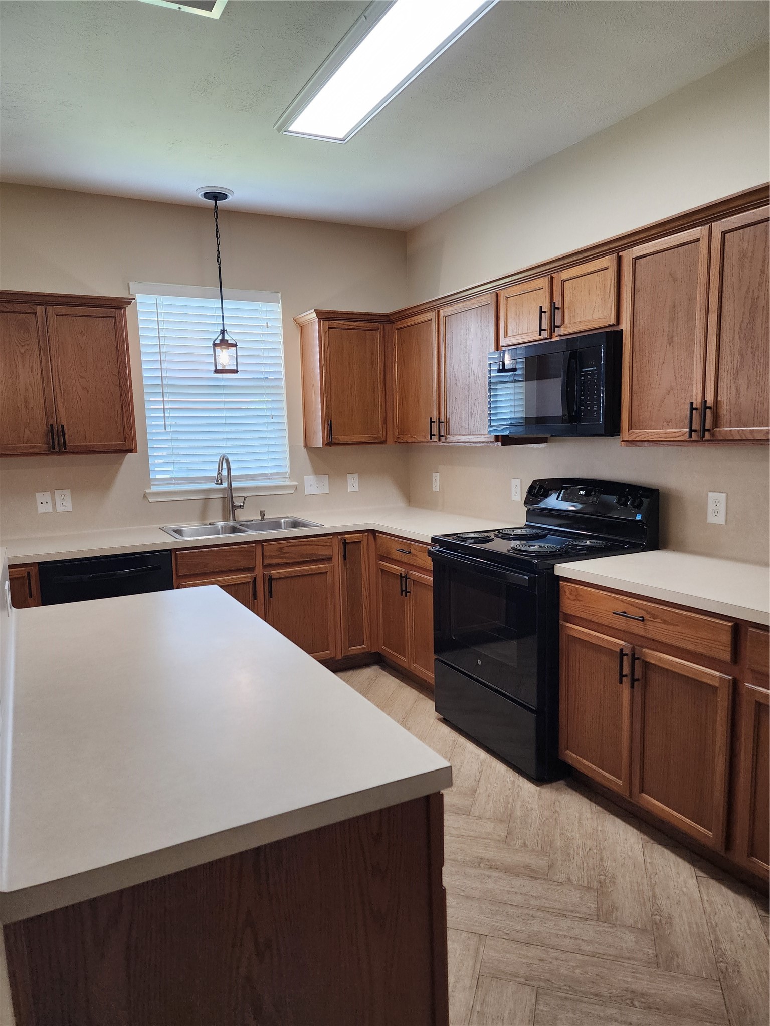 8006 Indian Desert Drive Property Photo 6