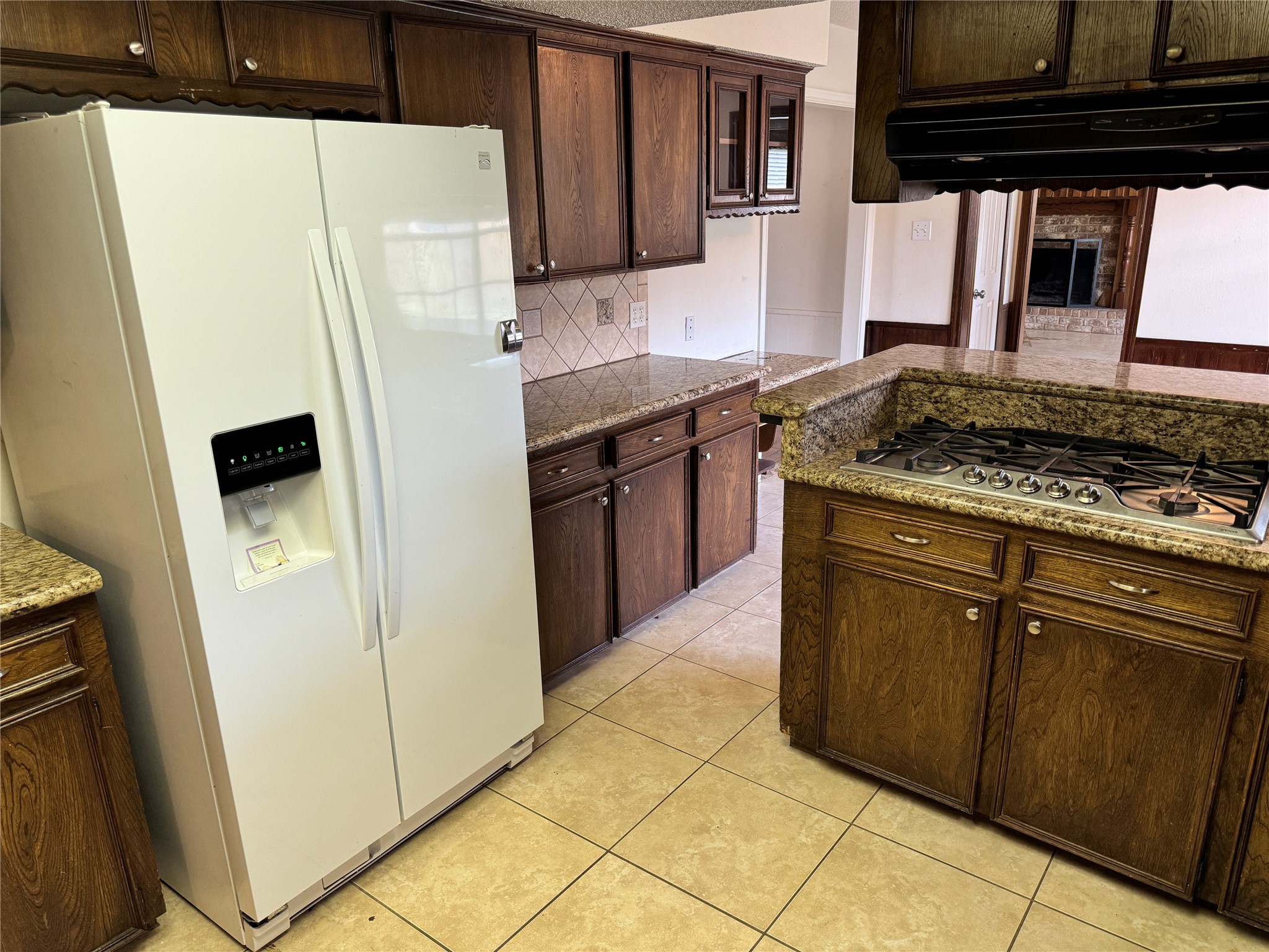 3815 Highpines Drive Property Photo 4