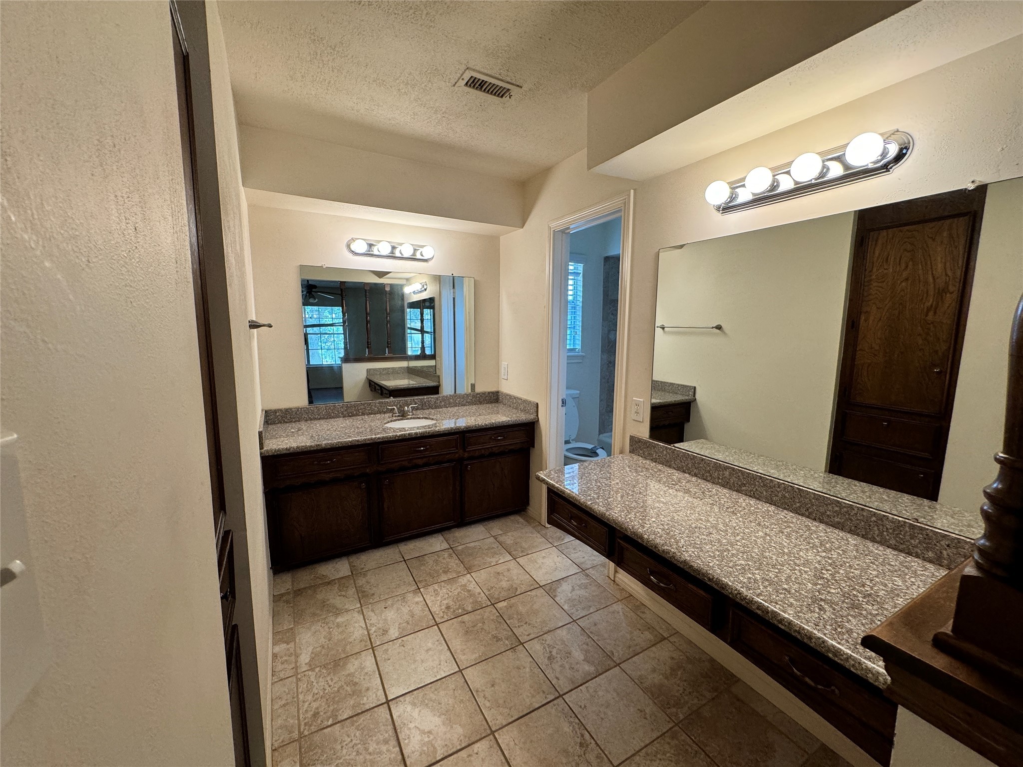 3815 Highpines Drive Property Photo 6