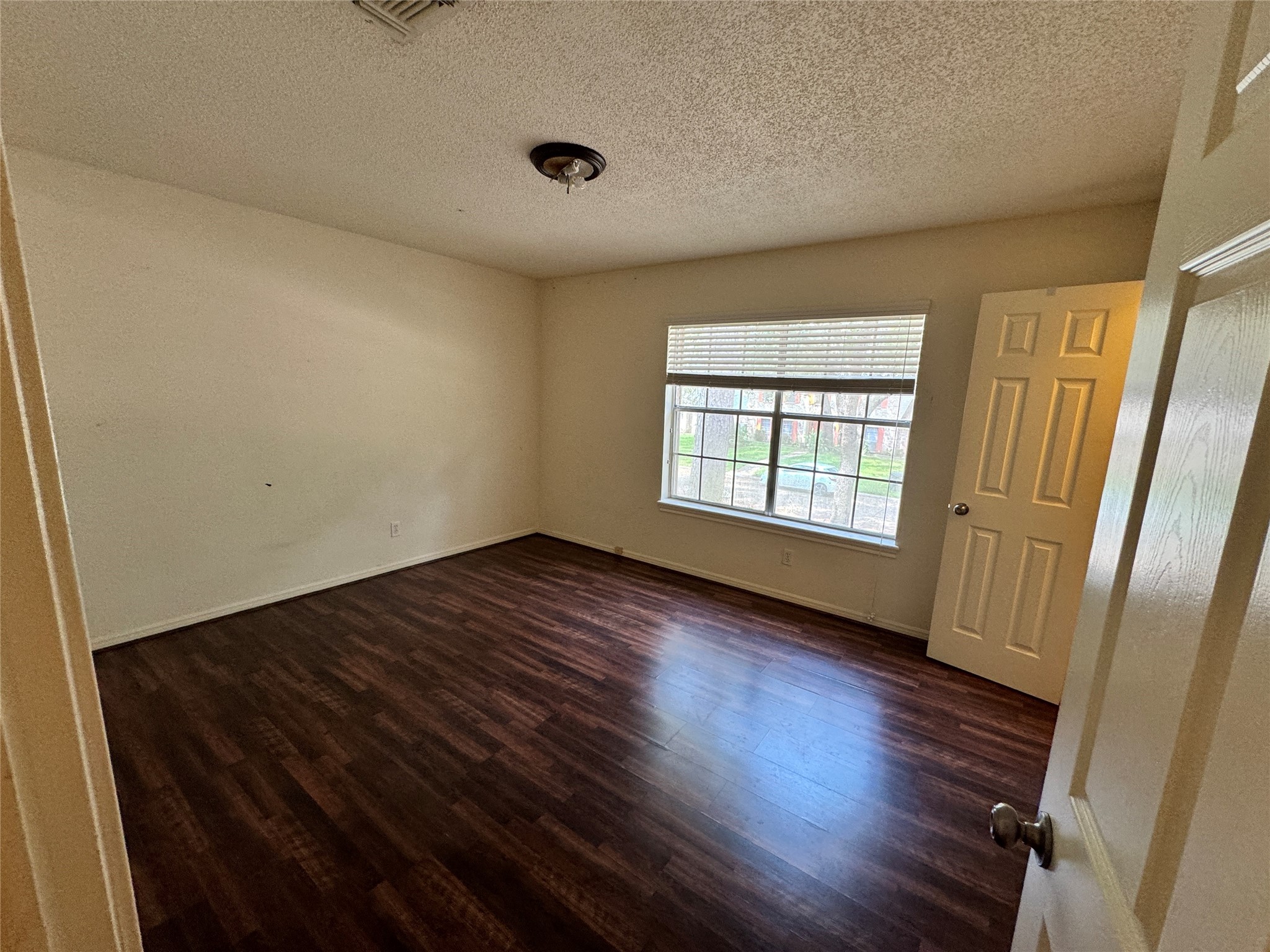 3815 Highpines Drive Property Photo 10