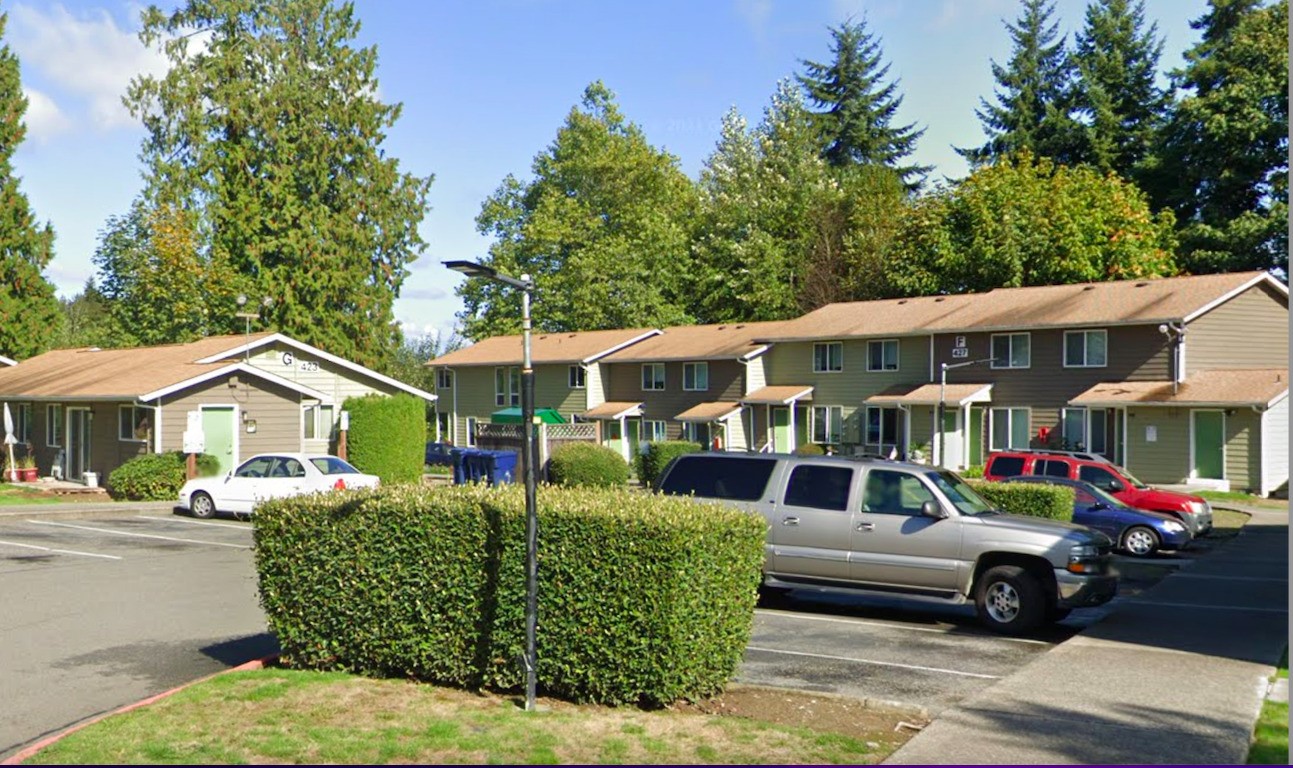 10018 5th Pl Se Property Photo 3