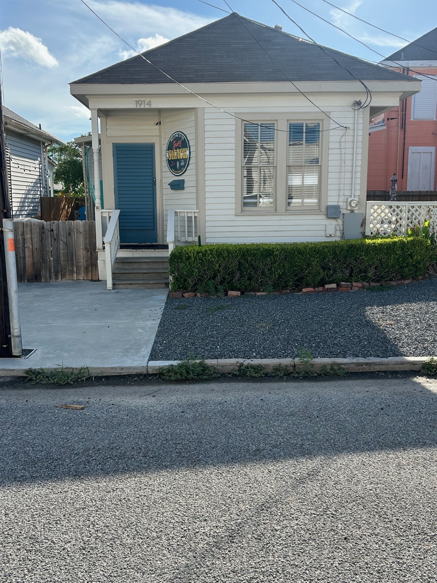 1914 24th Street Property Photo 3