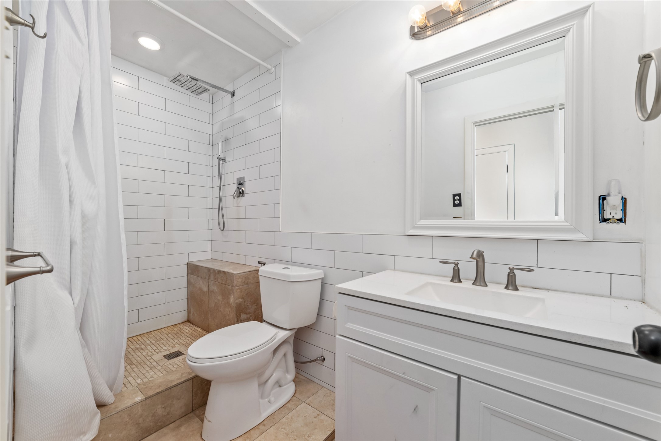 1819 Y U Jones Road Property Photo 18