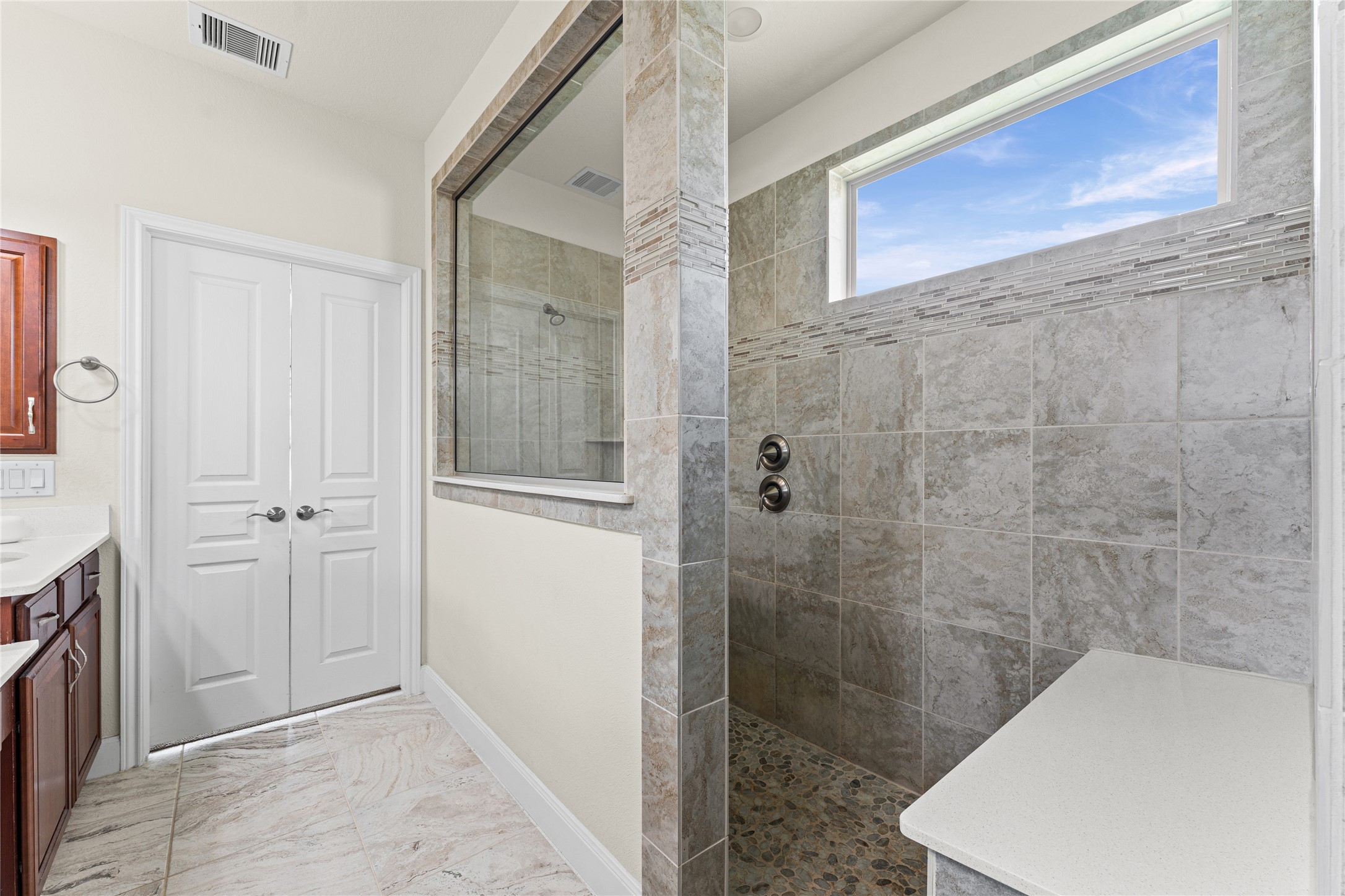 15723 Huddleston Drive Drive Property Photo 19
