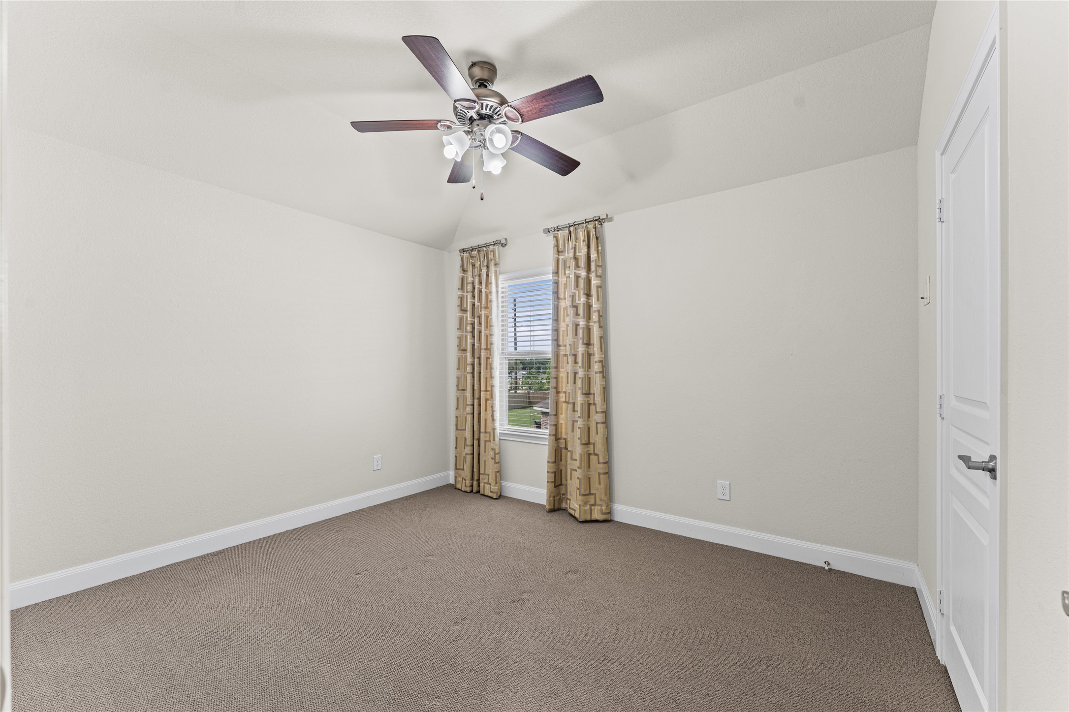 15723 Huddleston Drive Drive Property Photo 21