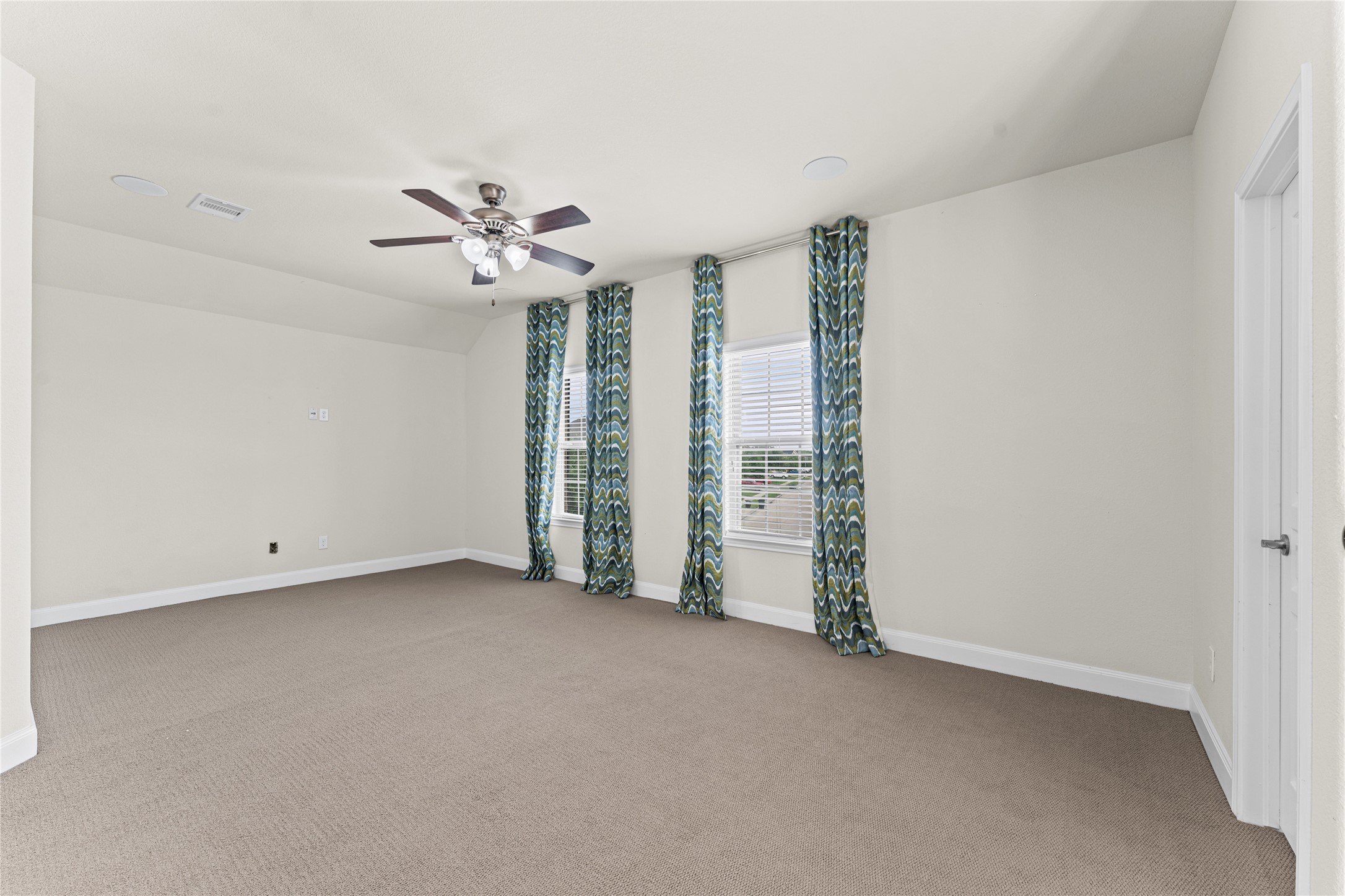 15723 Huddleston Drive Drive Property Photo 28
