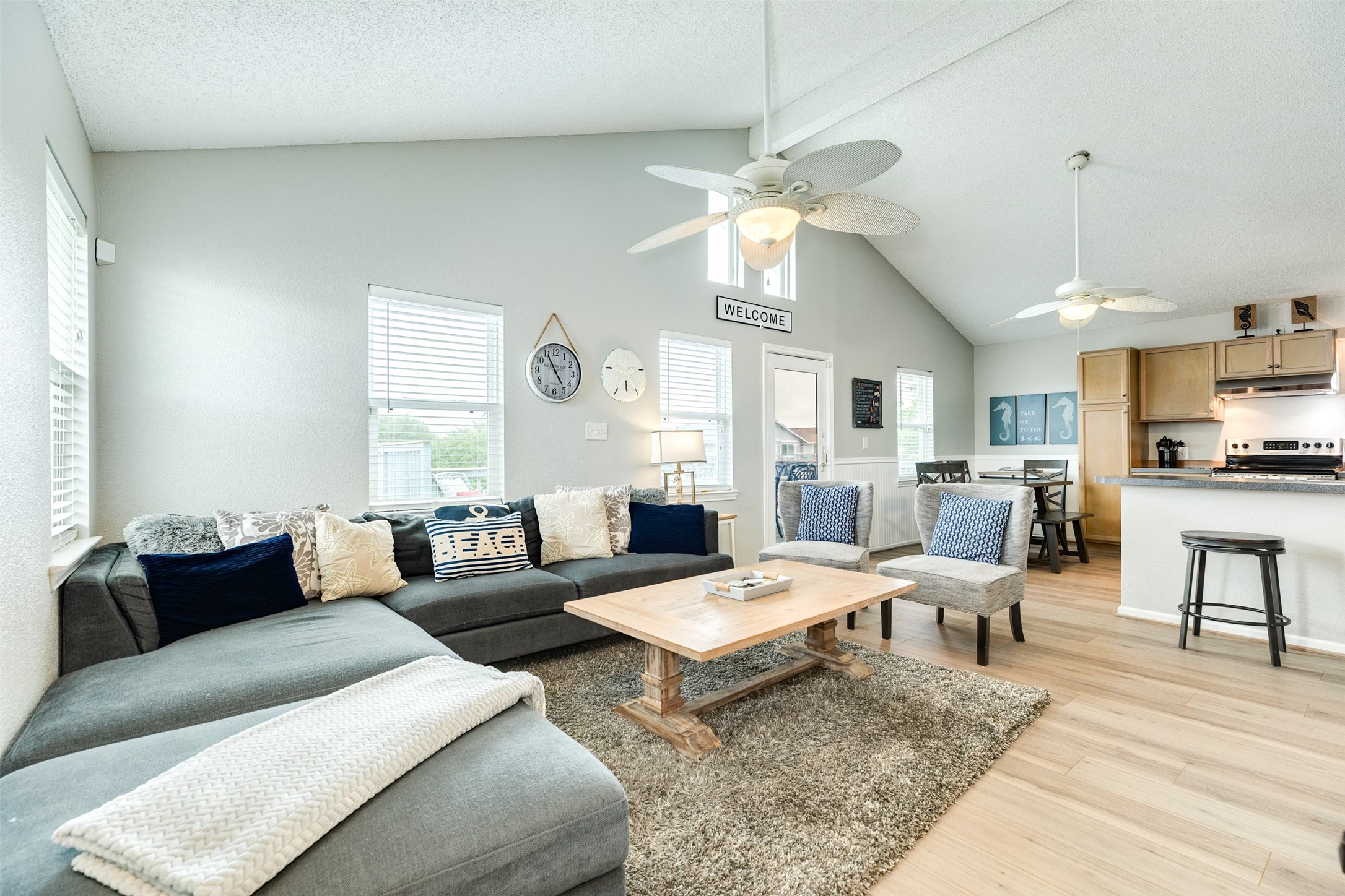 16614 Bermuda Way Property Photo 6