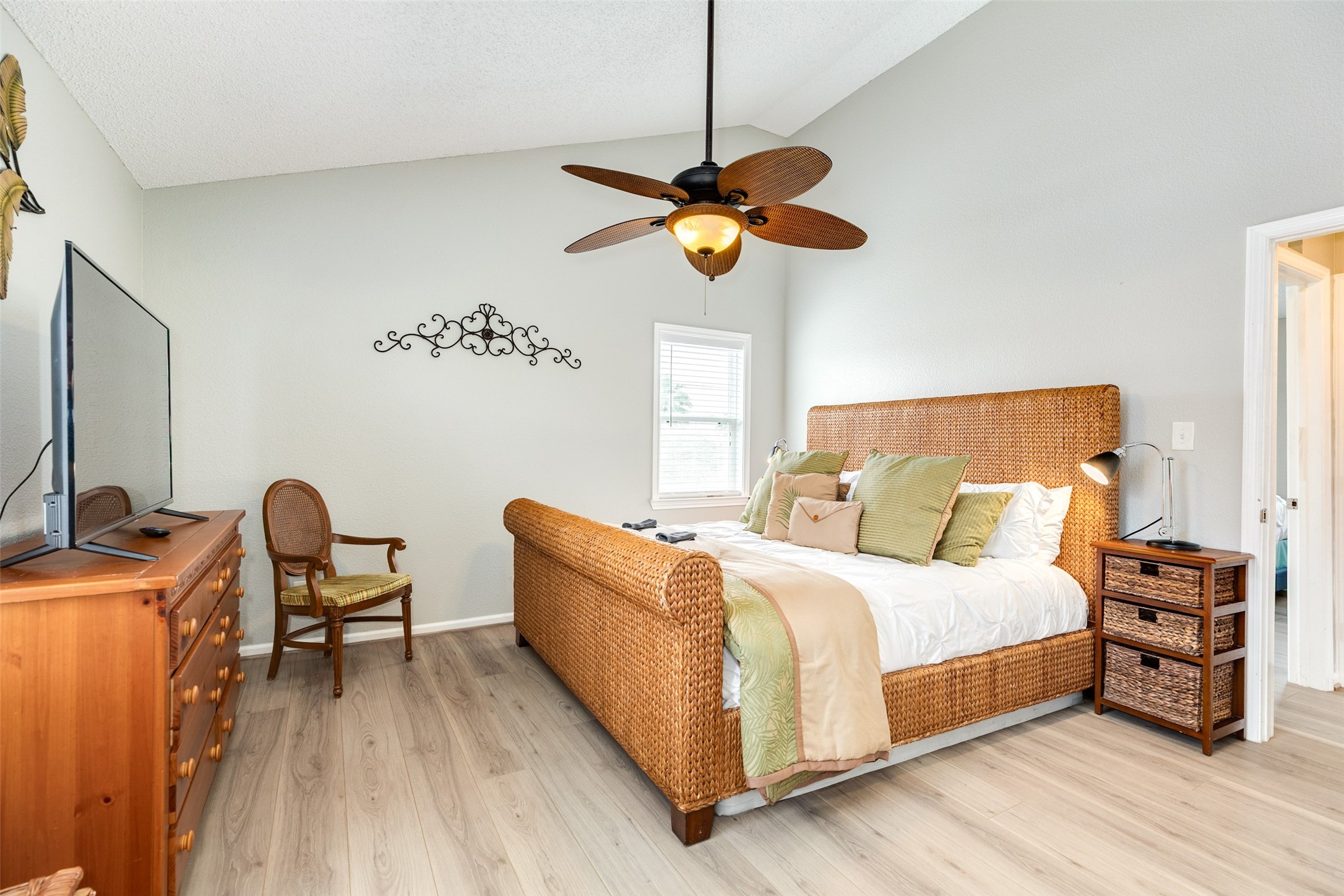 16614 Bermuda Way Property Photo 11