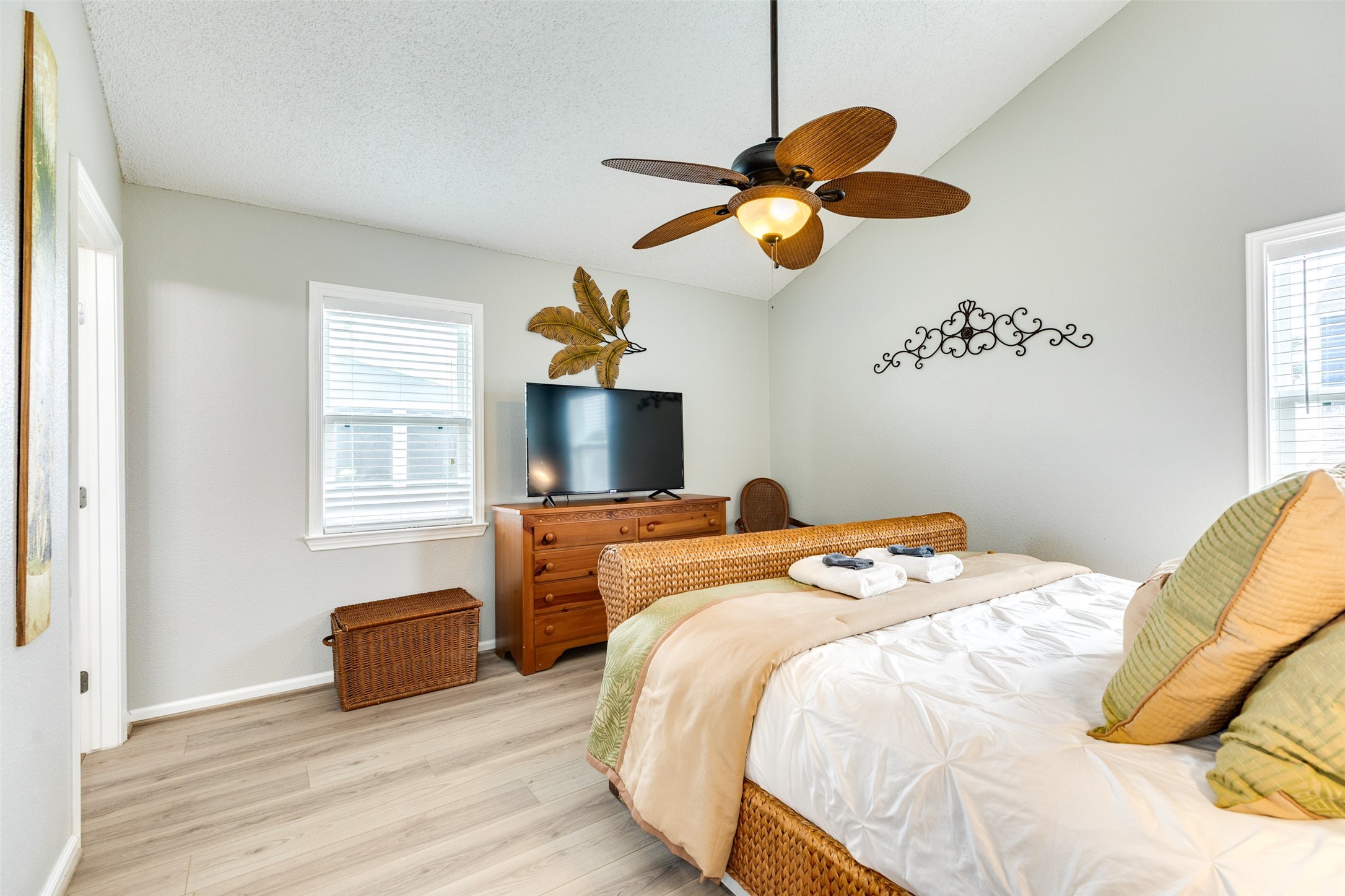16614 Bermuda Way Property Photo 12