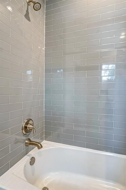 306 E 28th Street B Property Photo 38