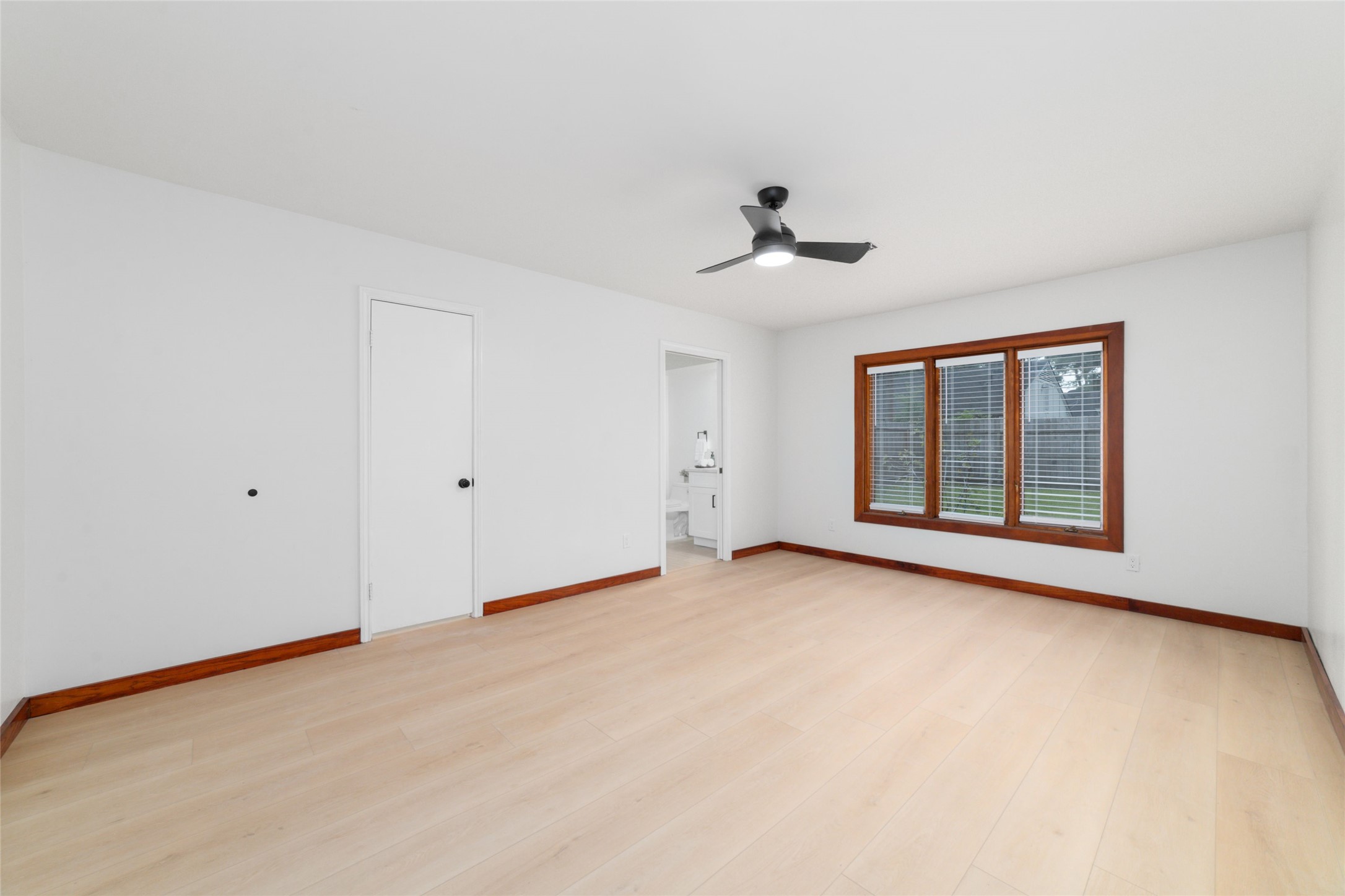 11411 Ash Creek Drive Property Photo 16