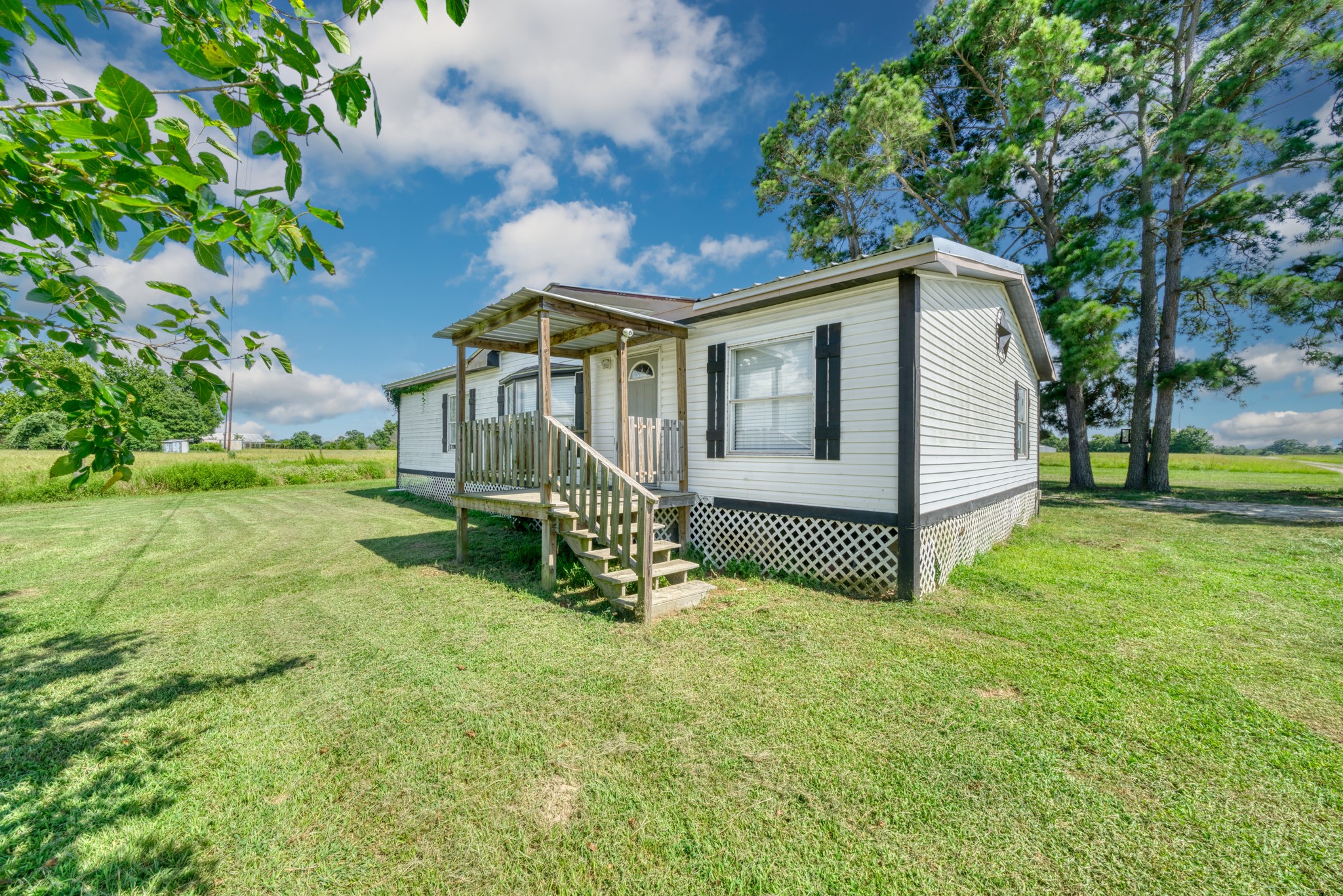 6464 County Road 146 Property Photo 6