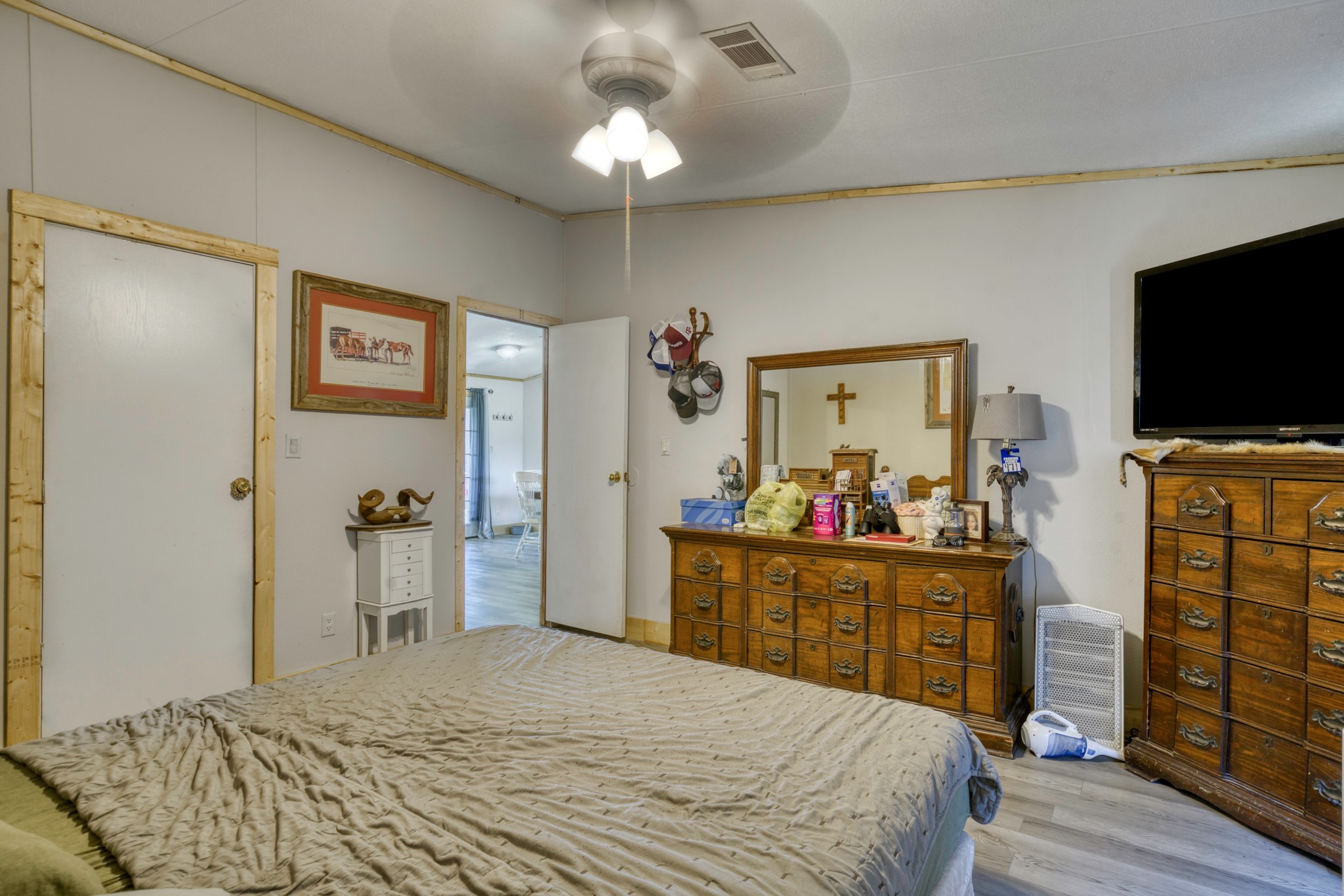 6464 County Road 146 Property Photo 14