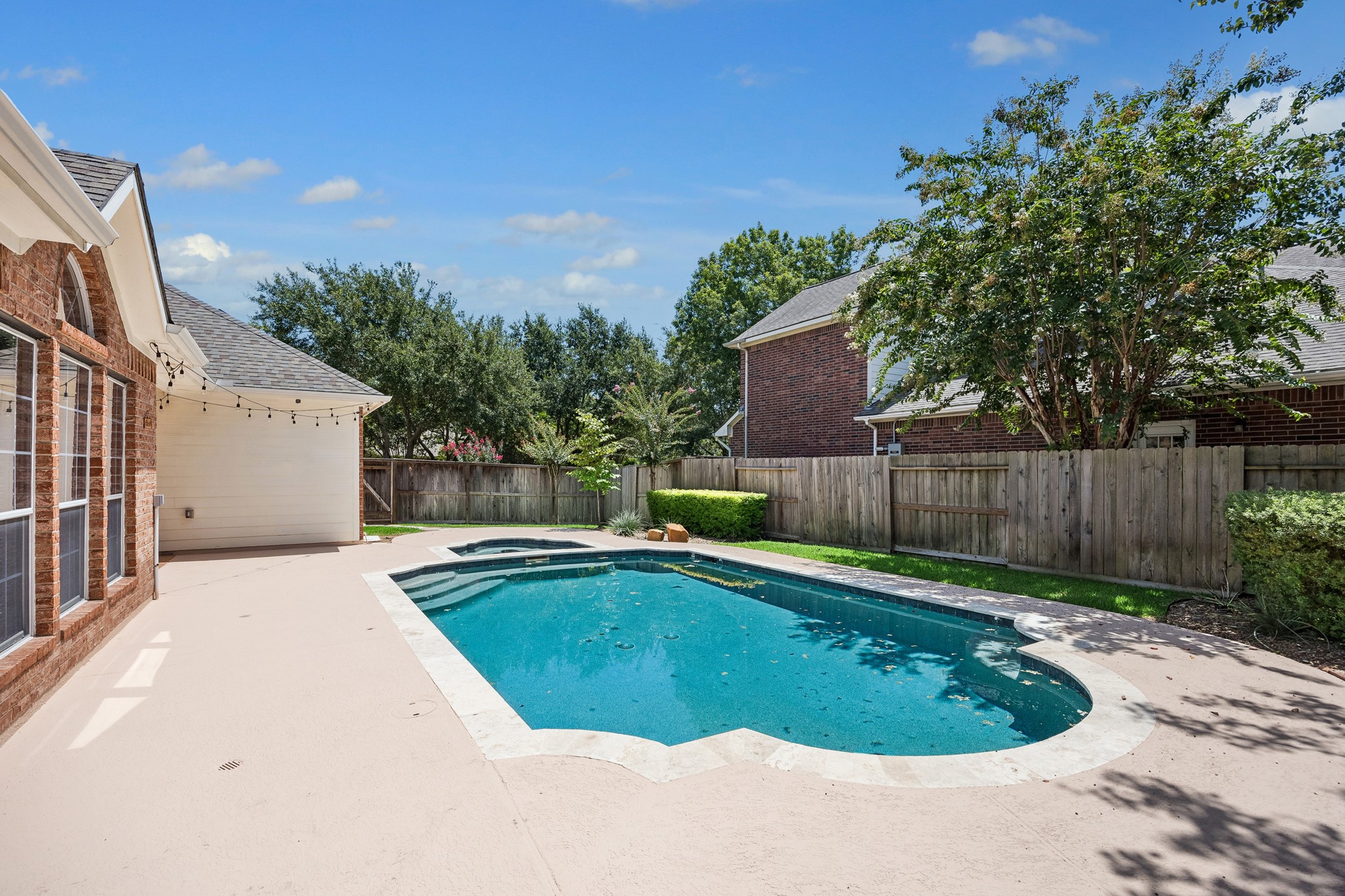 1007 Longdraw Drive Property Photo 1