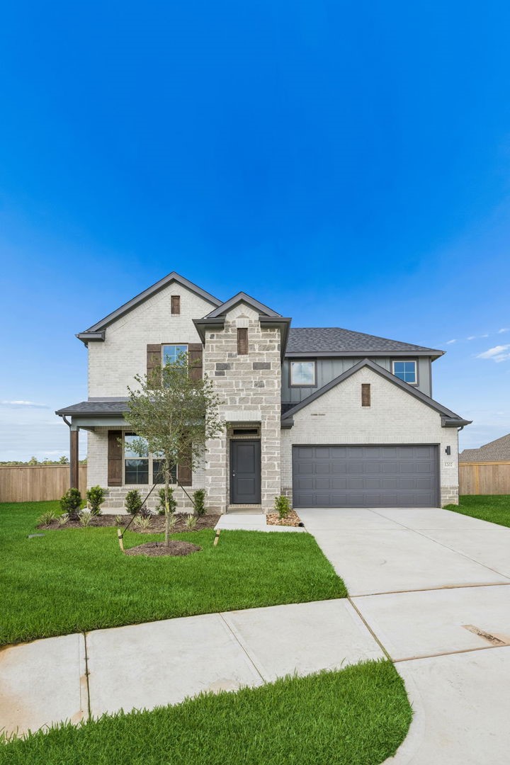 1202 Pavia Fields Drive Property Photo 3