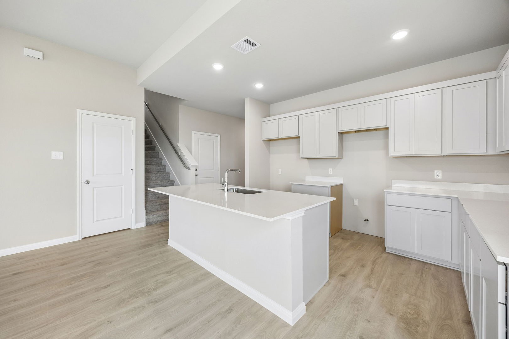 1202 Pavia Fields Drive Property Photo 5