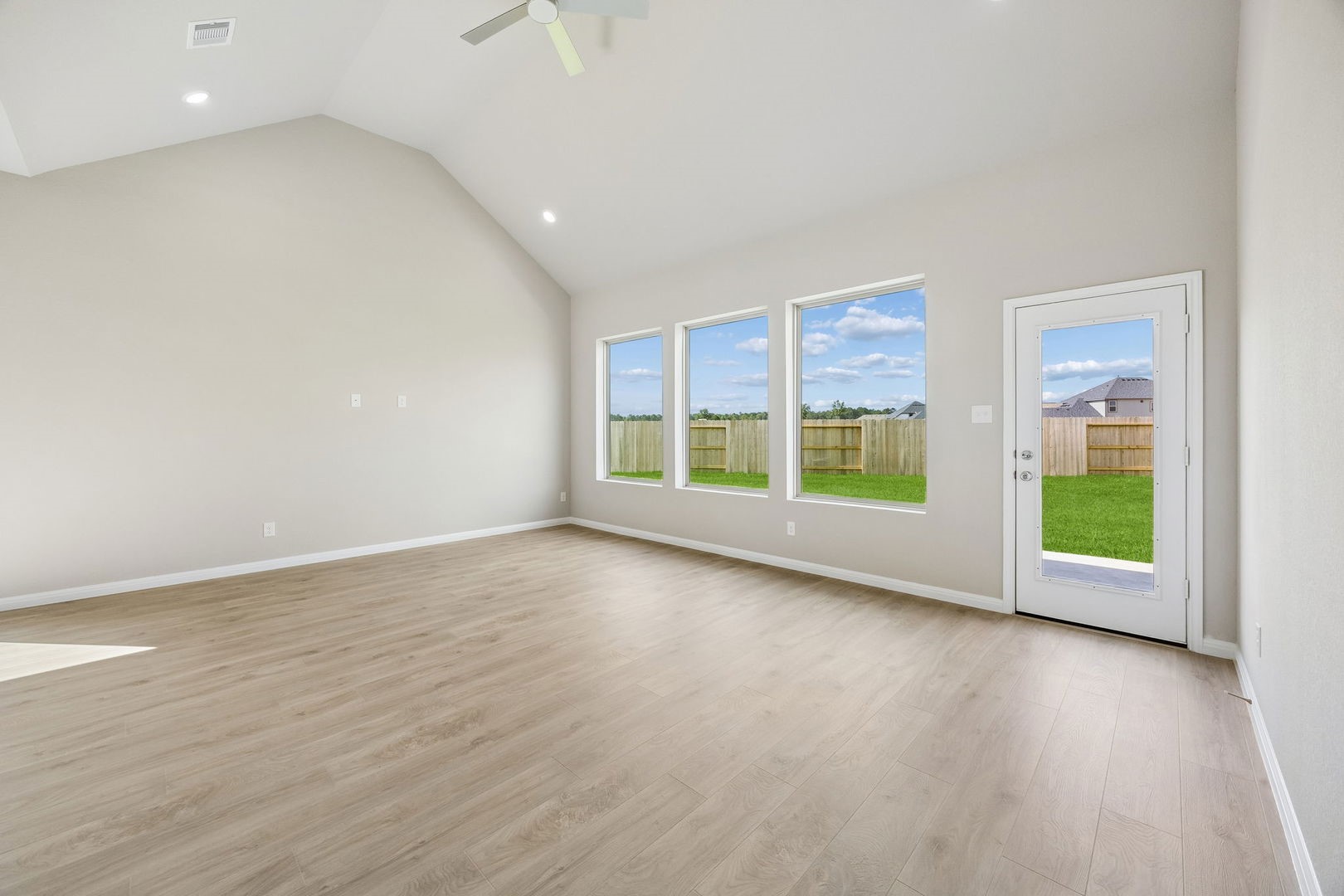 1202 Pavia Fields Drive Property Photo 10