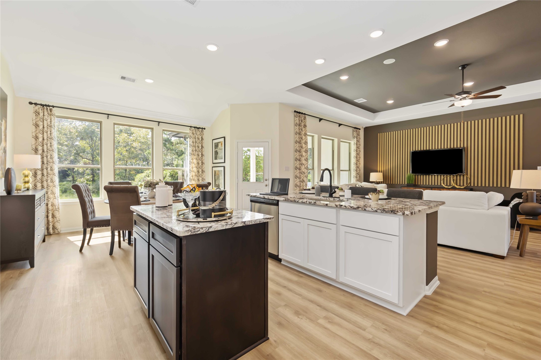 9510 Tree House Court Property Photo 3
