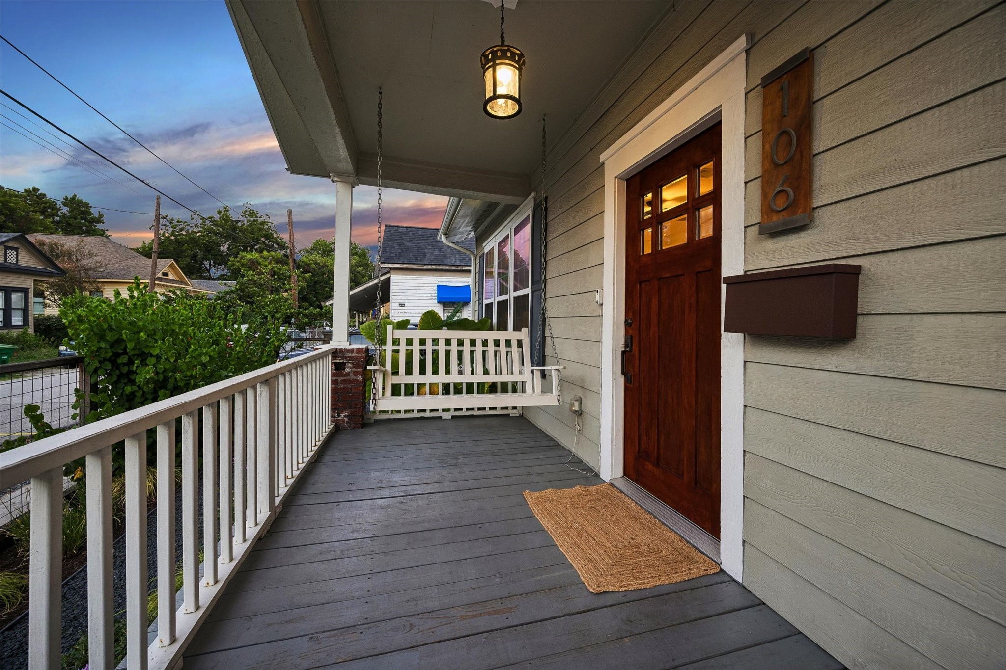 106 Alma Street Property Photo 5
