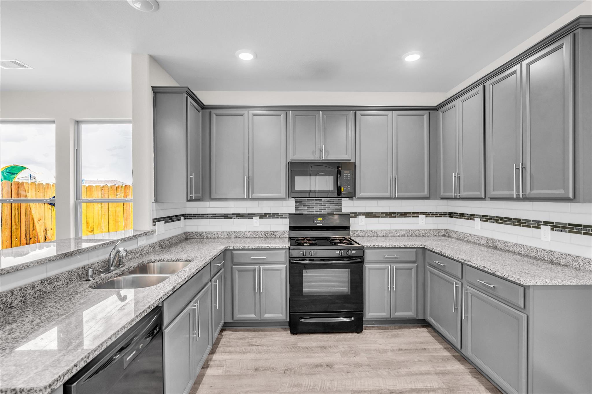 14211 Grand Hills Drive Property Photo 12