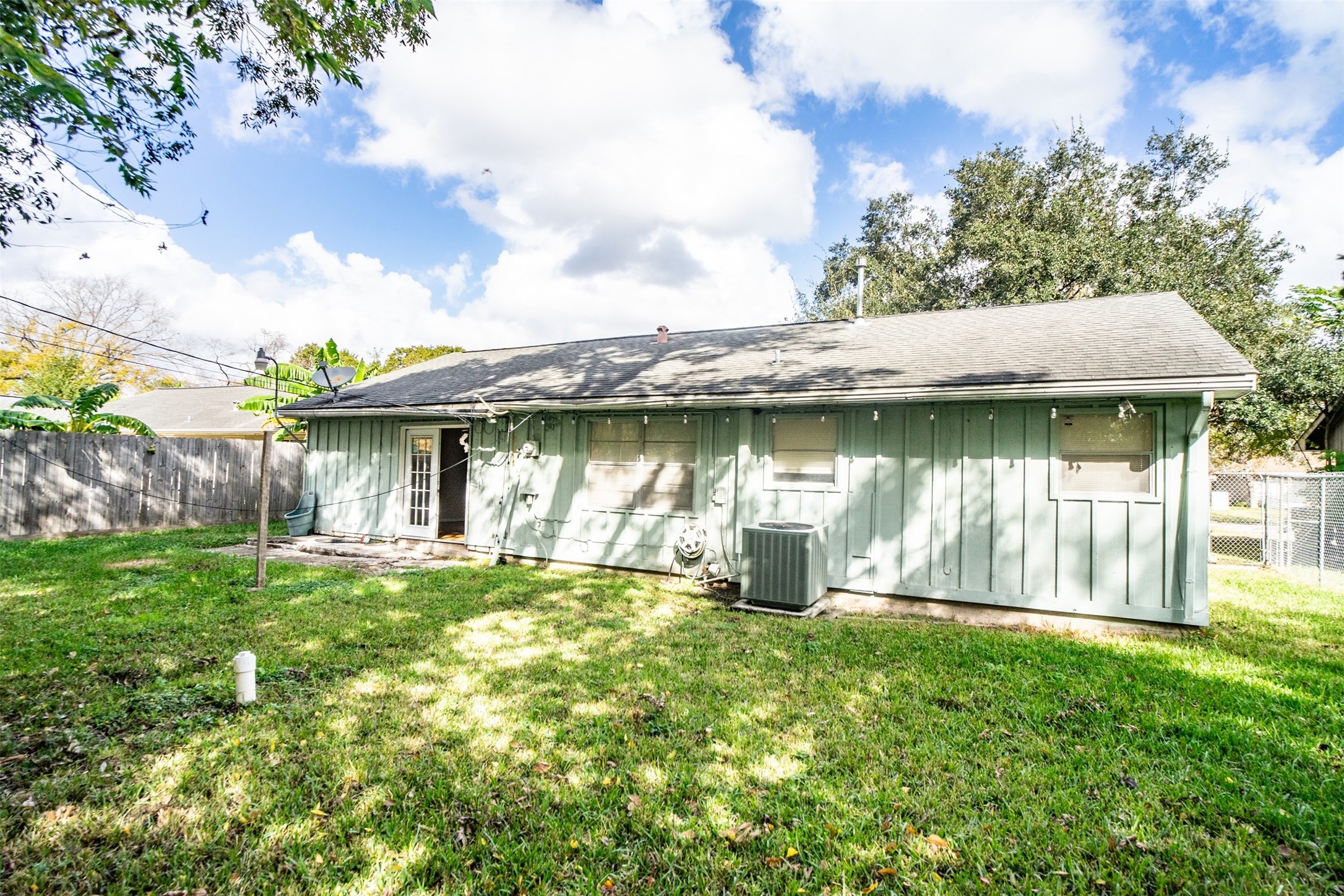 4829 Hummingbird Street Property Photo 10