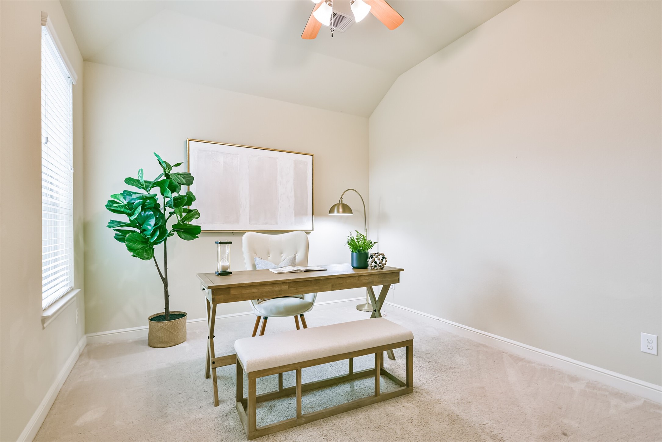 12617 White Cove Drive Property Photo 8