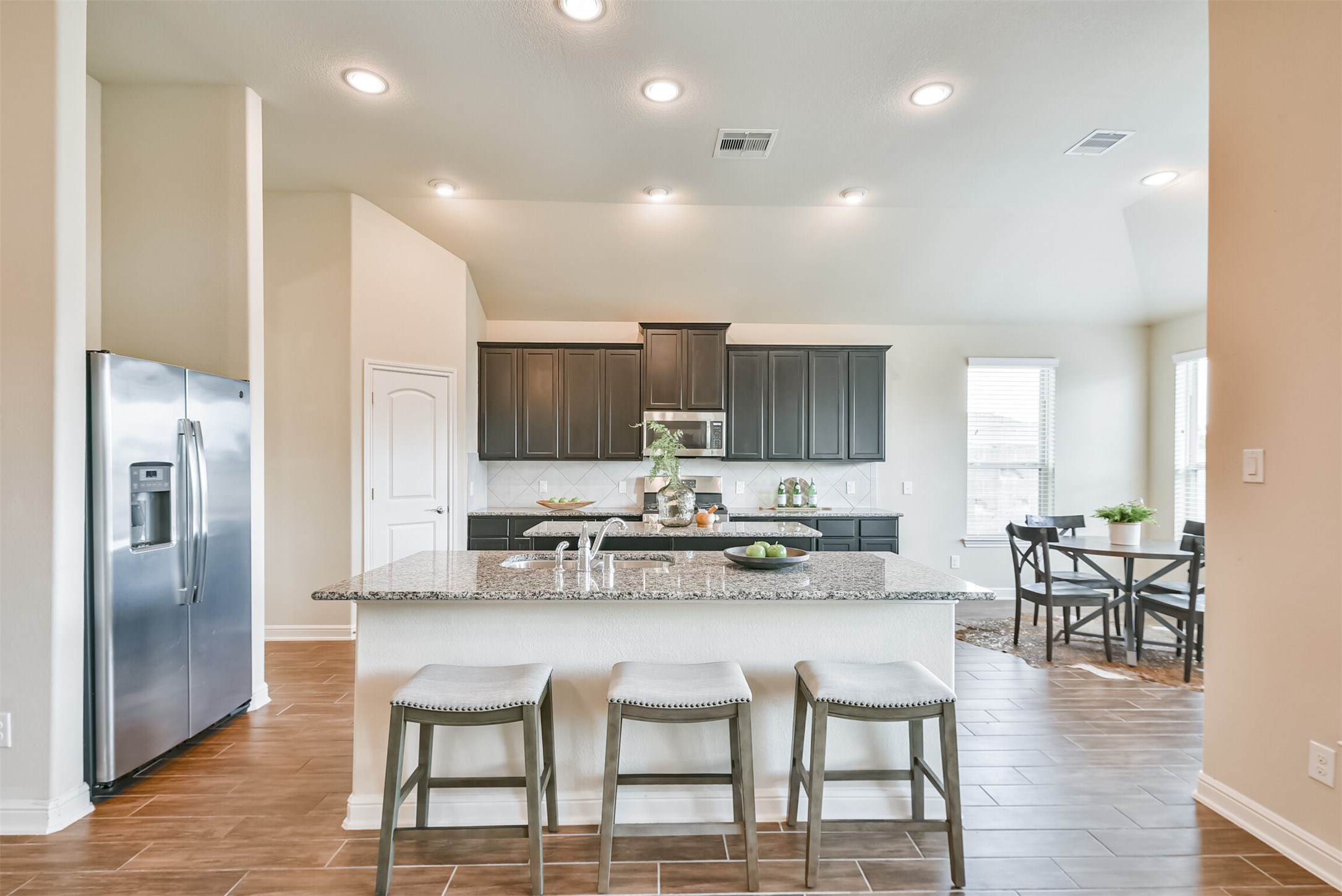 12617 White Cove Drive Property Photo 16