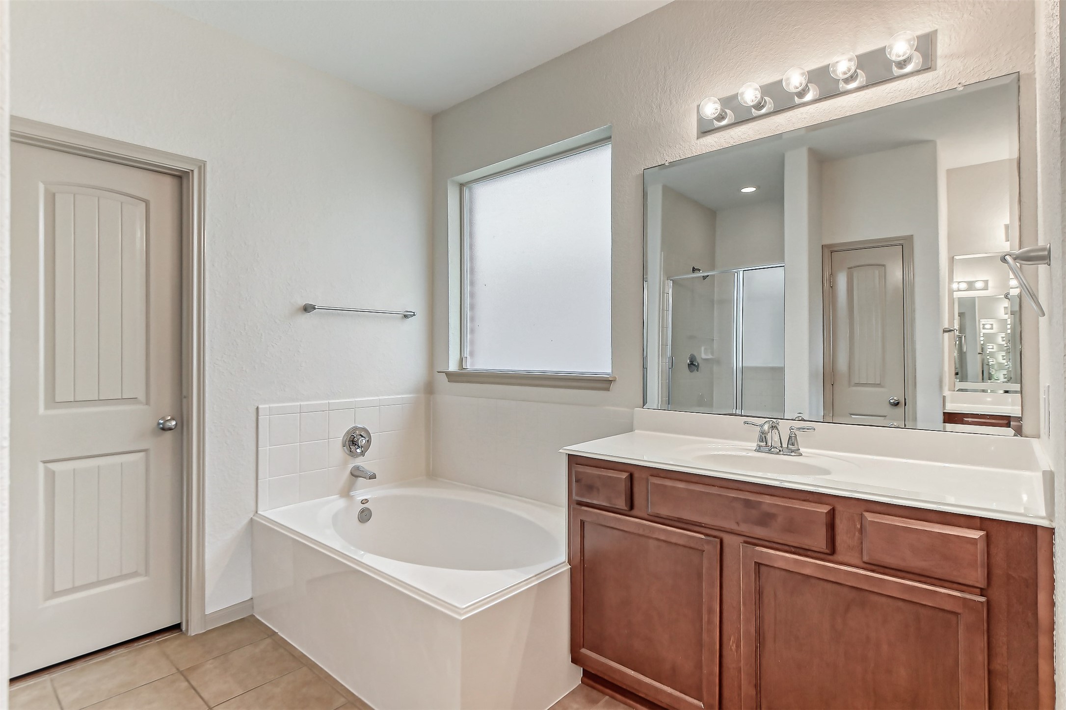 25522 Marmite Drive Property Photo 10