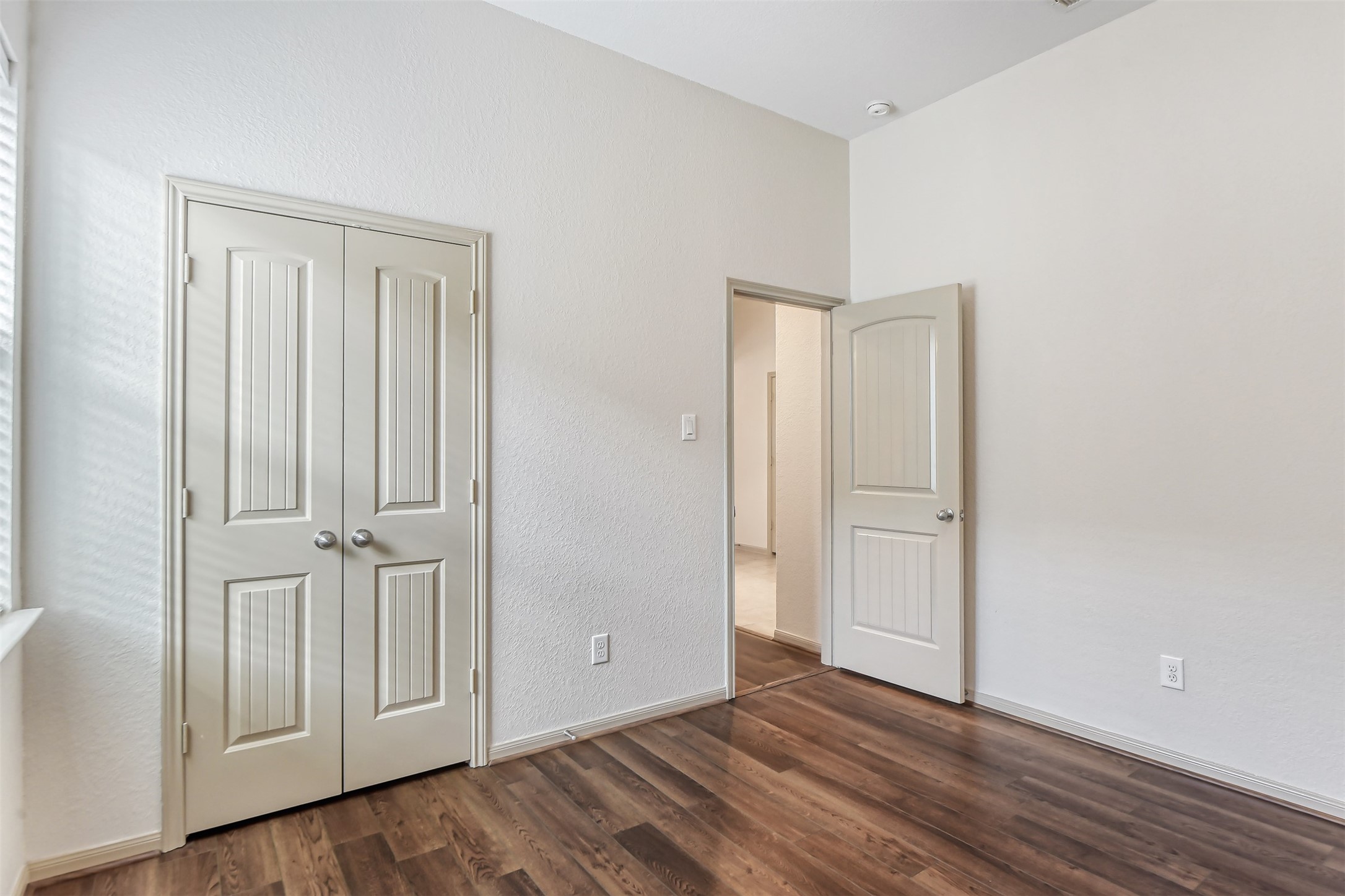 25522 Marmite Drive Property Photo 11